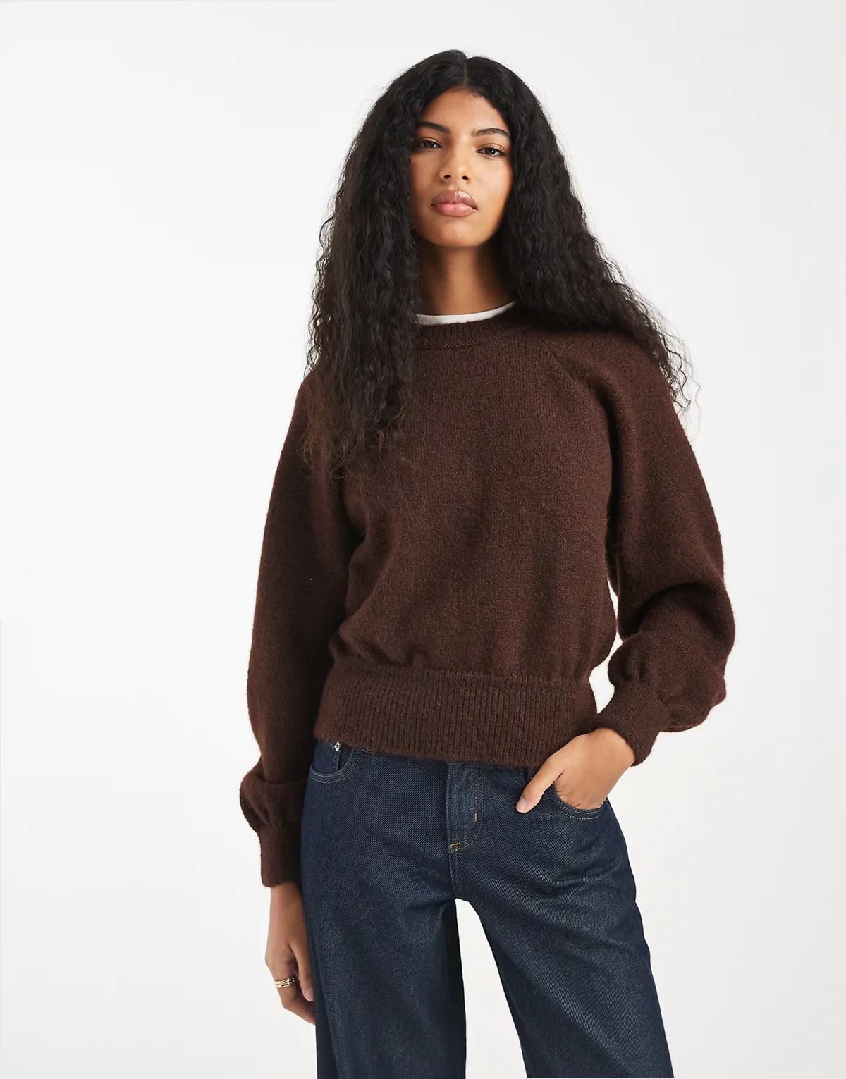 fluffy crew neck sweater with raglan detail in chocolate