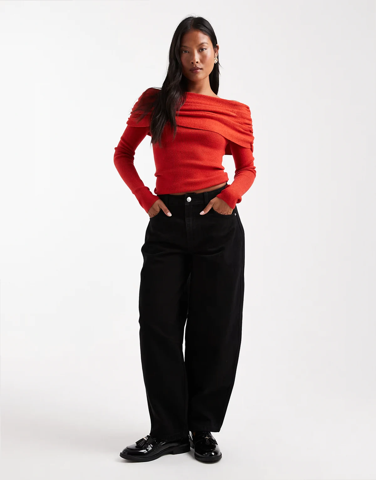 barrel leg jeans in black