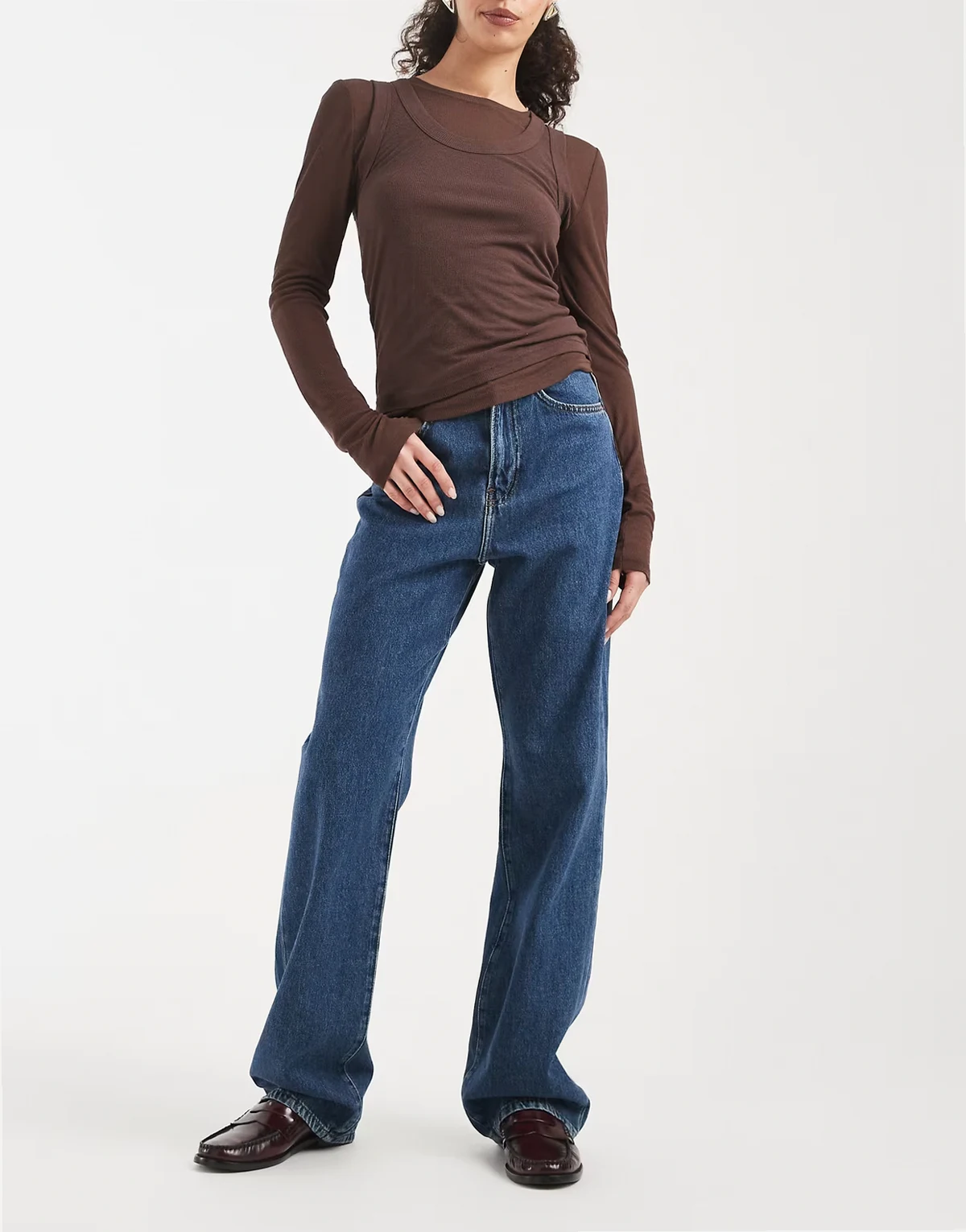– Jeans in Mittelblau mit extra hohem Bund und weitem Bein