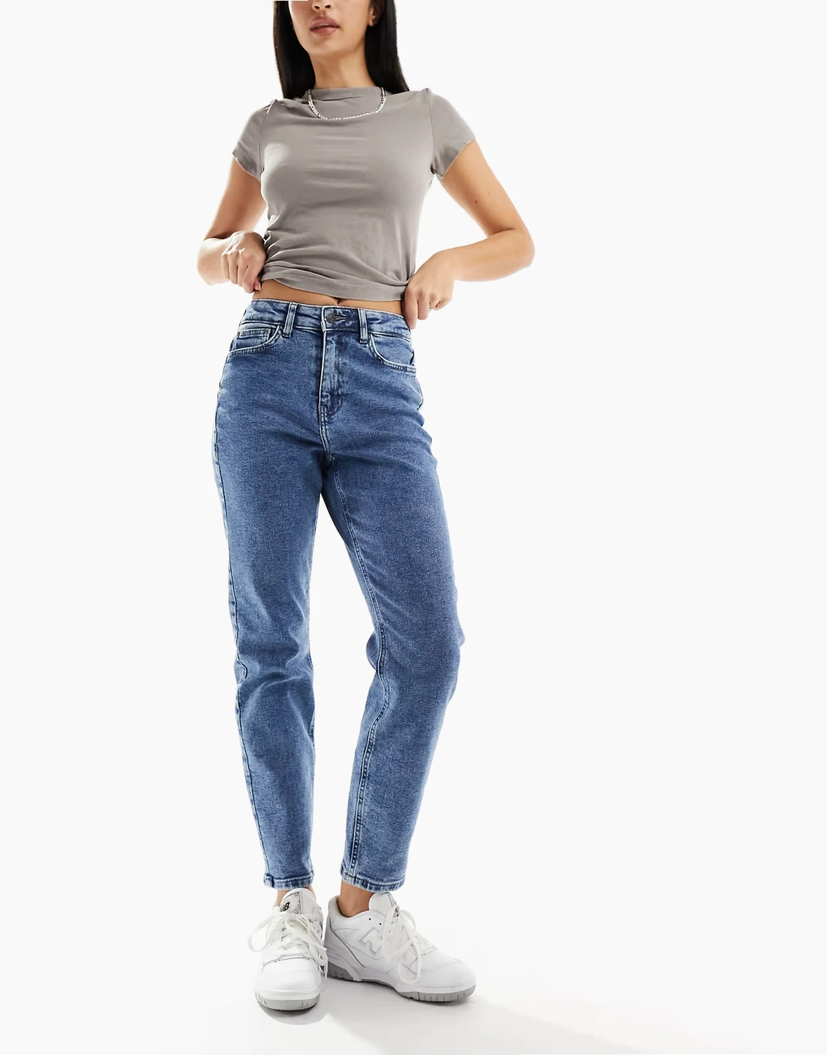 – Moni – Gerade geschnittene Jeans in mittelhoher Waschung mit hohem Bund