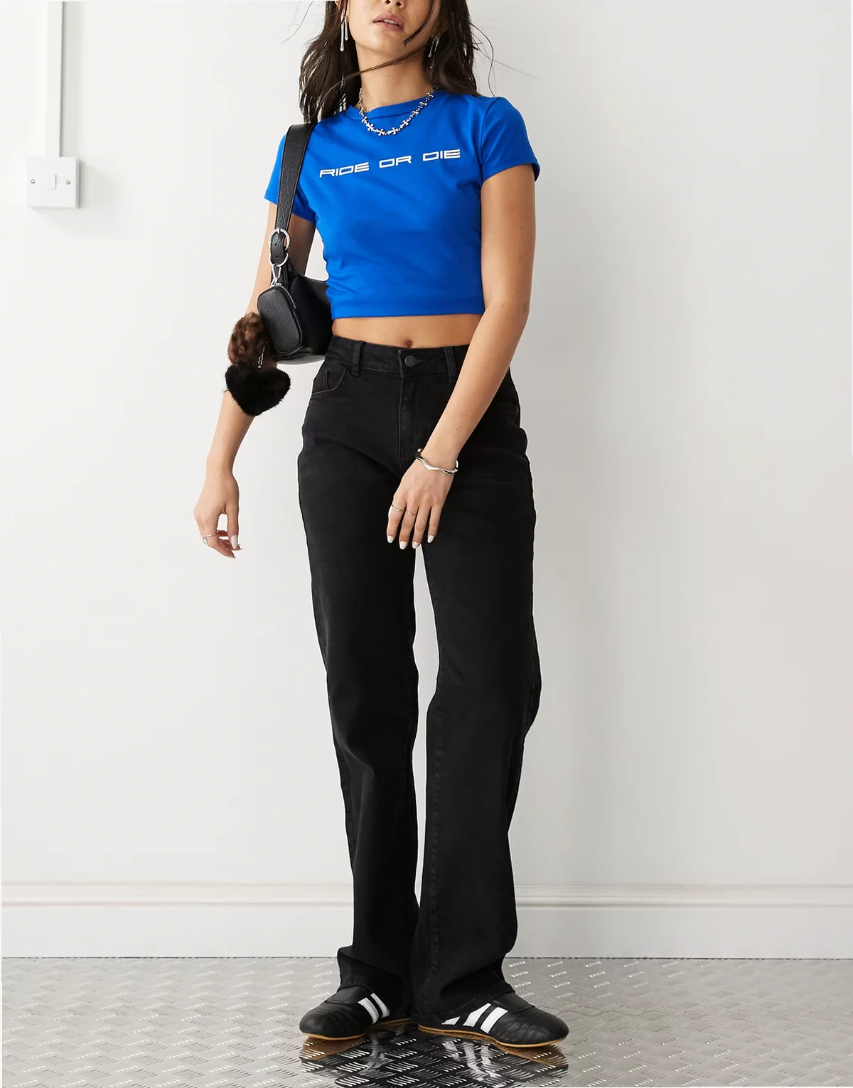 – Yolanda – Jeans in Schwarz mit weitem Schnitt