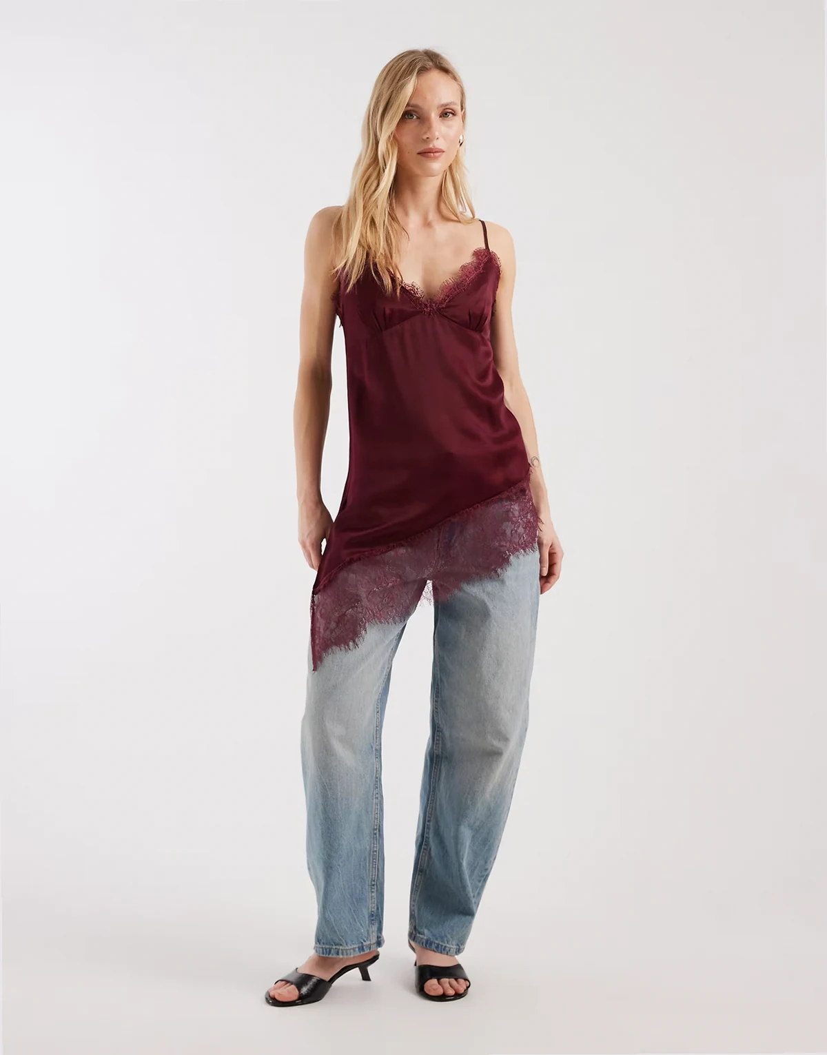 ASOS DESIGN Petite – Jasnoniebieskie dopasowane jeansy barrel w stylu vintage