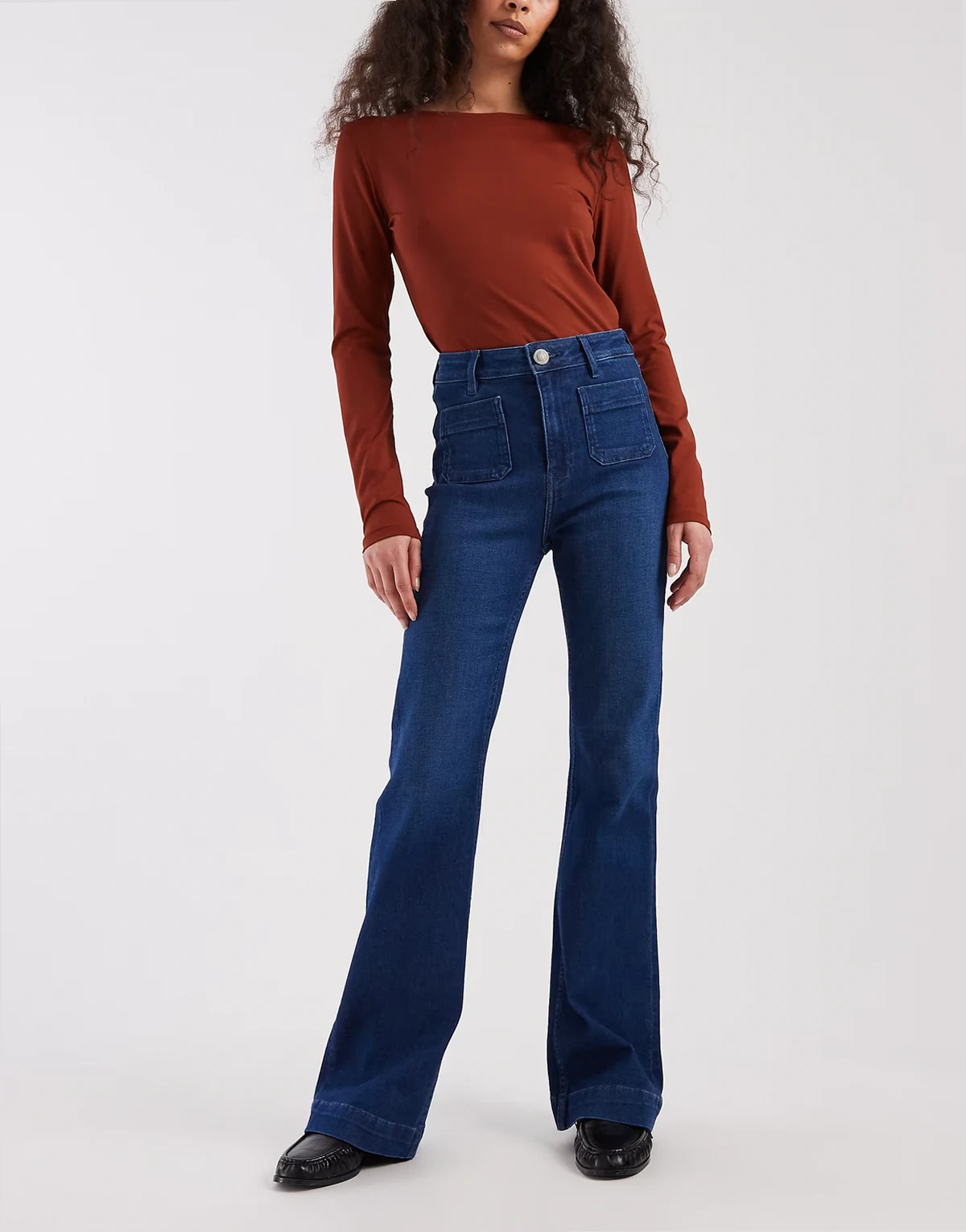 – Madison – Schlagjeans in Dunkelblau mit Taschendetail und hohem Bund