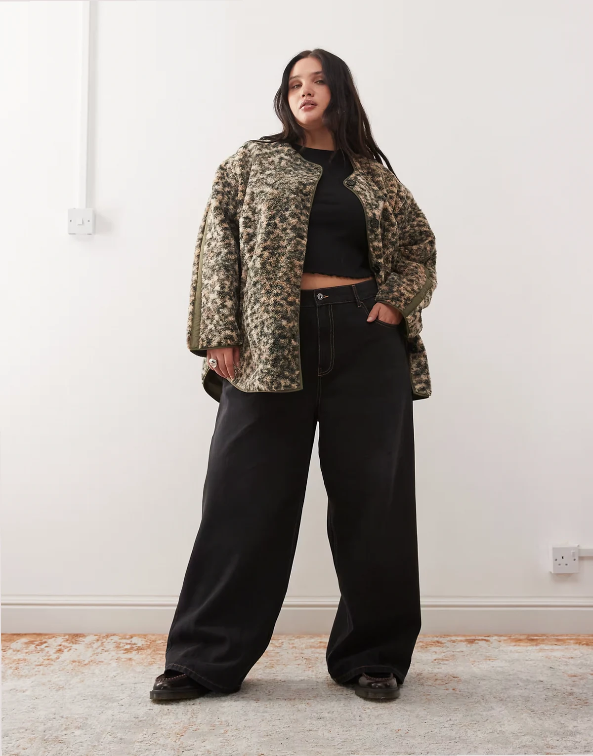 – Oversize-Teddyjacke ohne Kragen mit Leopardenmuster
