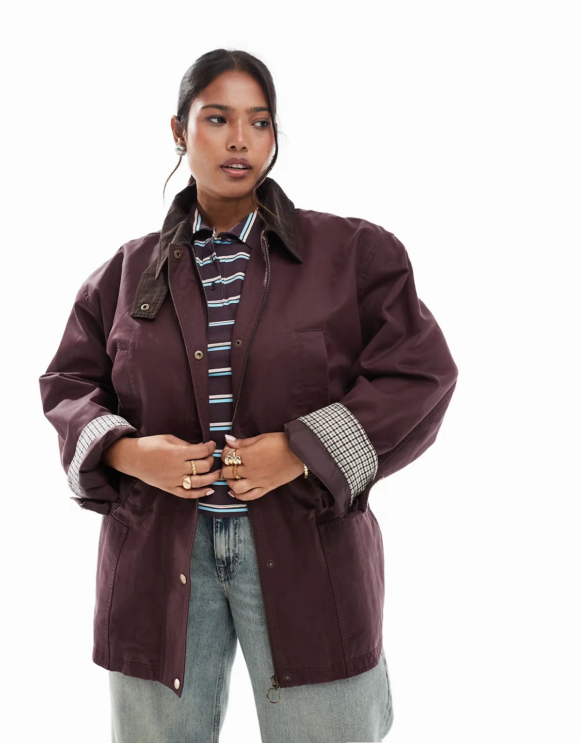 ASOS DESIGN – Woskowana śliwkowa kurtka z marszczeniem w talii z kontrastowym kołnierzem