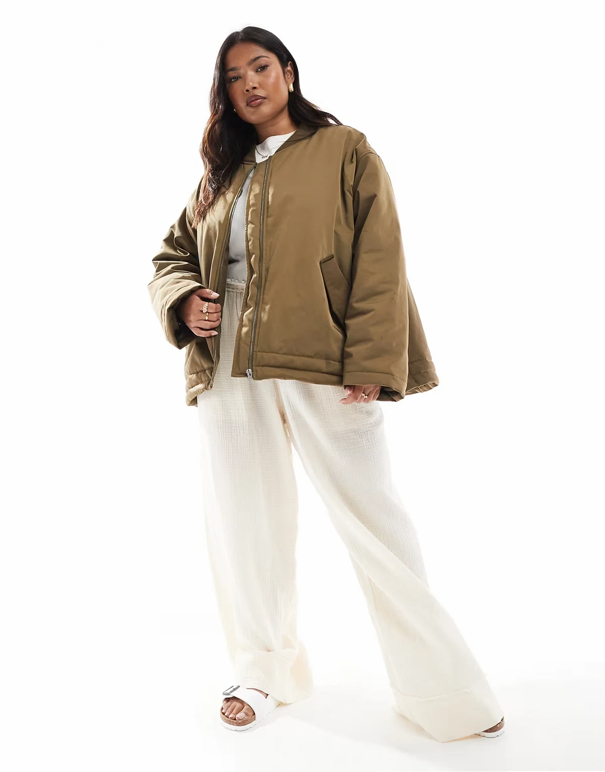 ASOS DESIGN Curve – Kurtka bomberka w kolorze khaki z kieszenią MA1