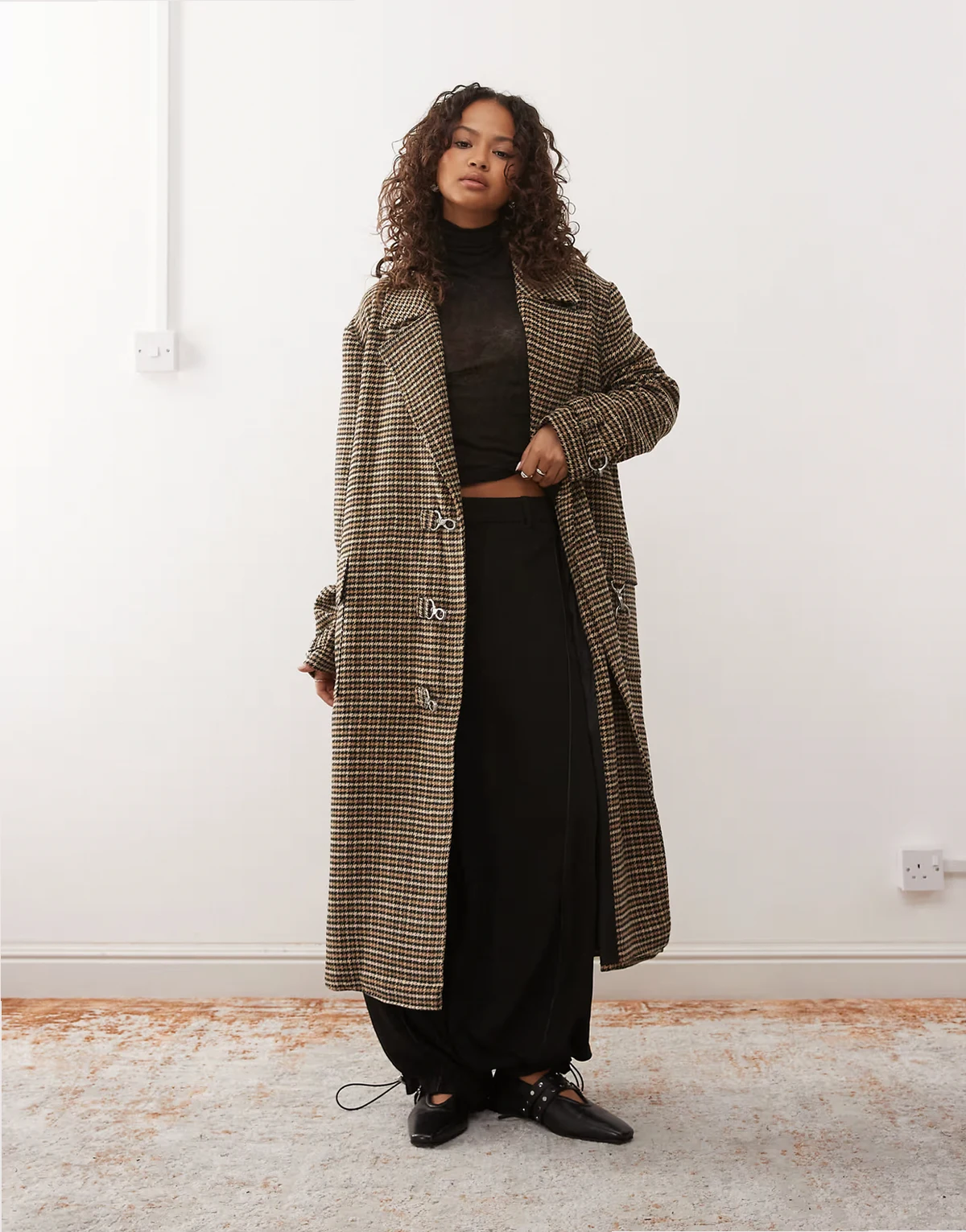 maxi coat in brown plaid