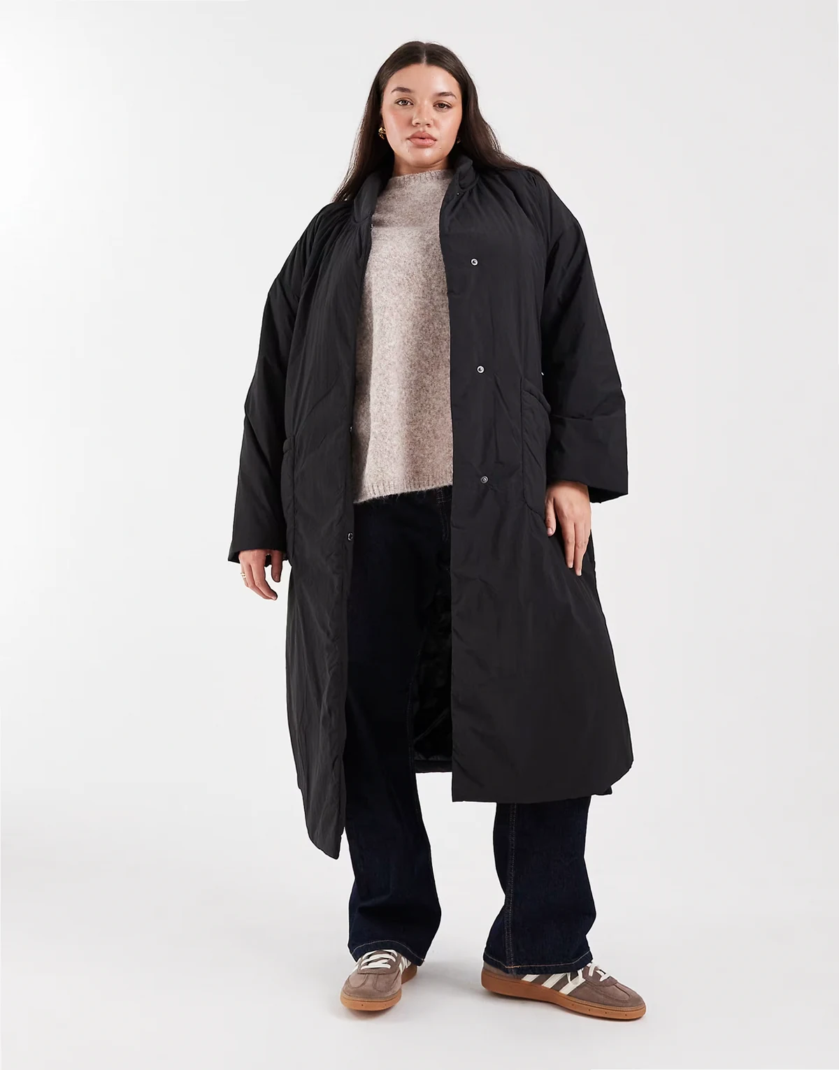 – Longline-Mantel in Schwarz mit Bindegürtel