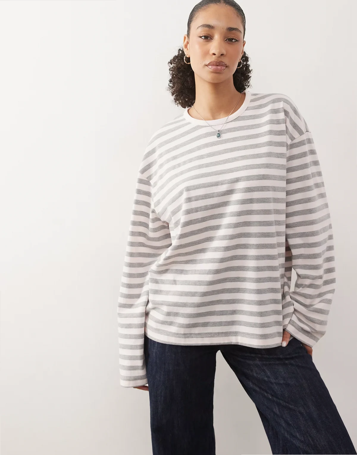 – Oversize-T-Shirt in gestreiftem Rosa