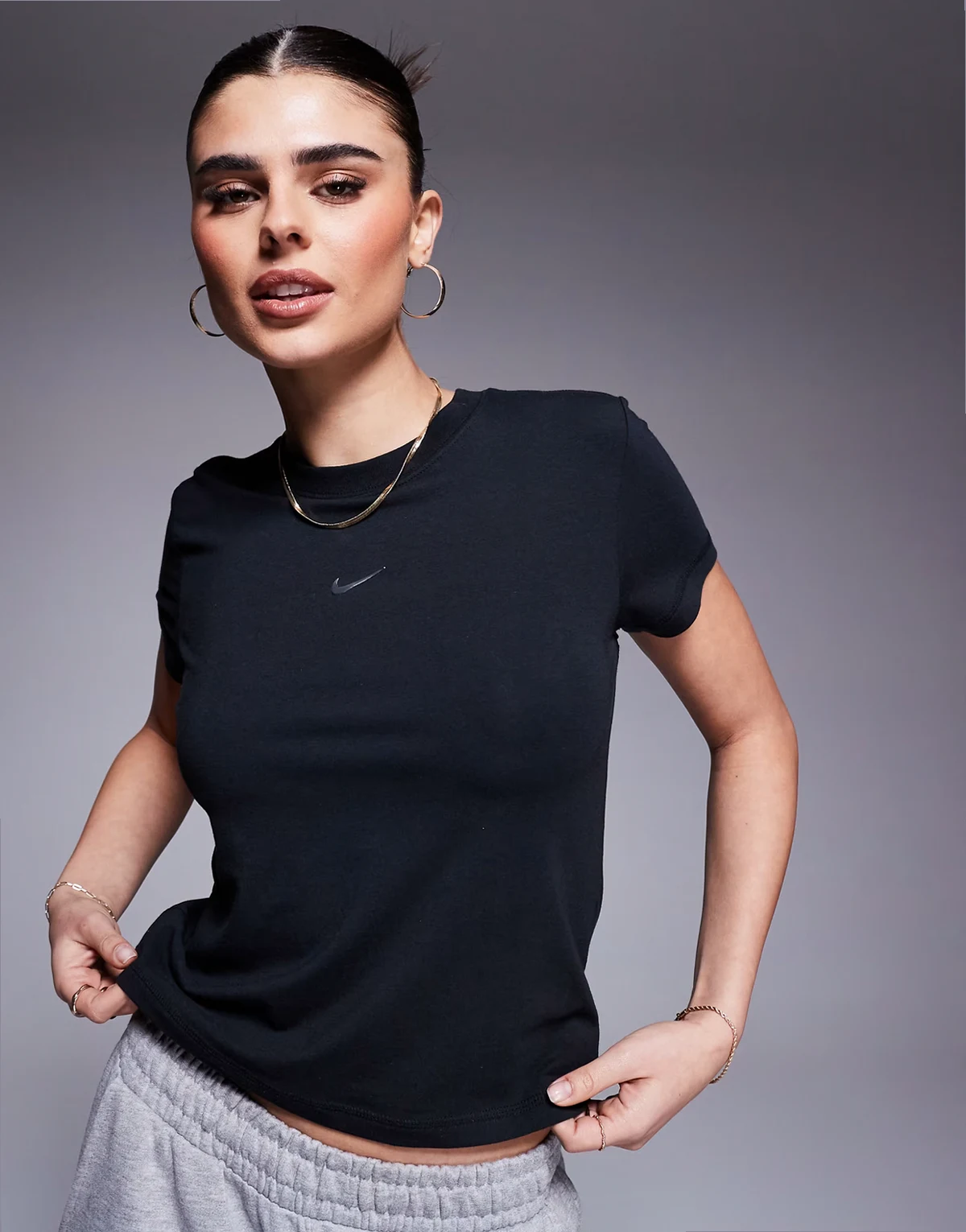 Chill ribbed T-shirt with cut-out back in black