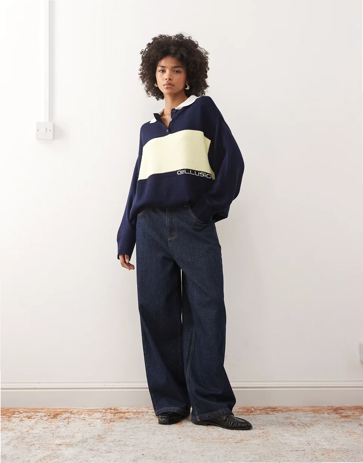 – Gestricktes Rugby-Polohemd in Marineblau mit Oversize-Schnitt