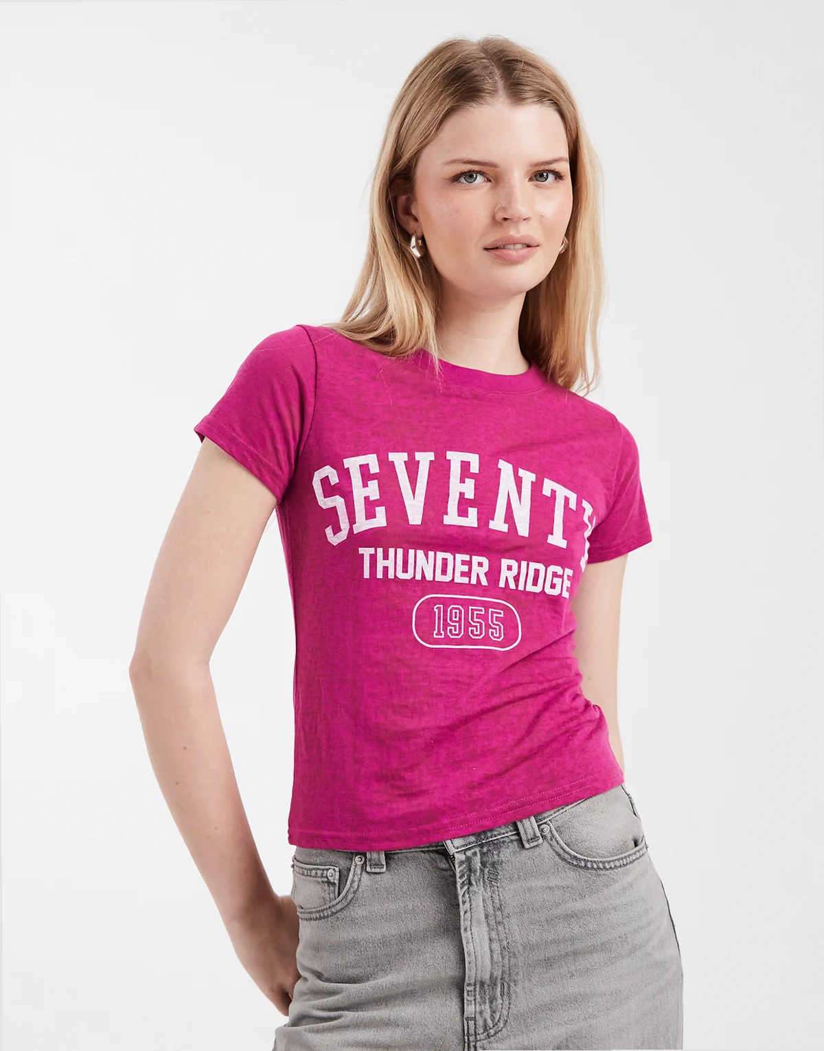 – T-Shirt in Wild Orchid mit „Thunder Ridge“-Grafik
