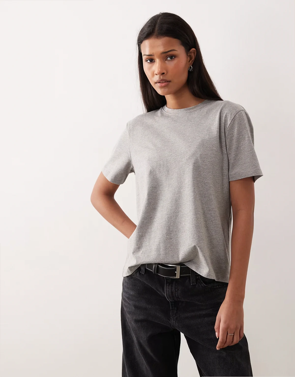 – Boyfriend-T-Shirt in meliertem Mittelgrau mit Oversize-Schnitt
