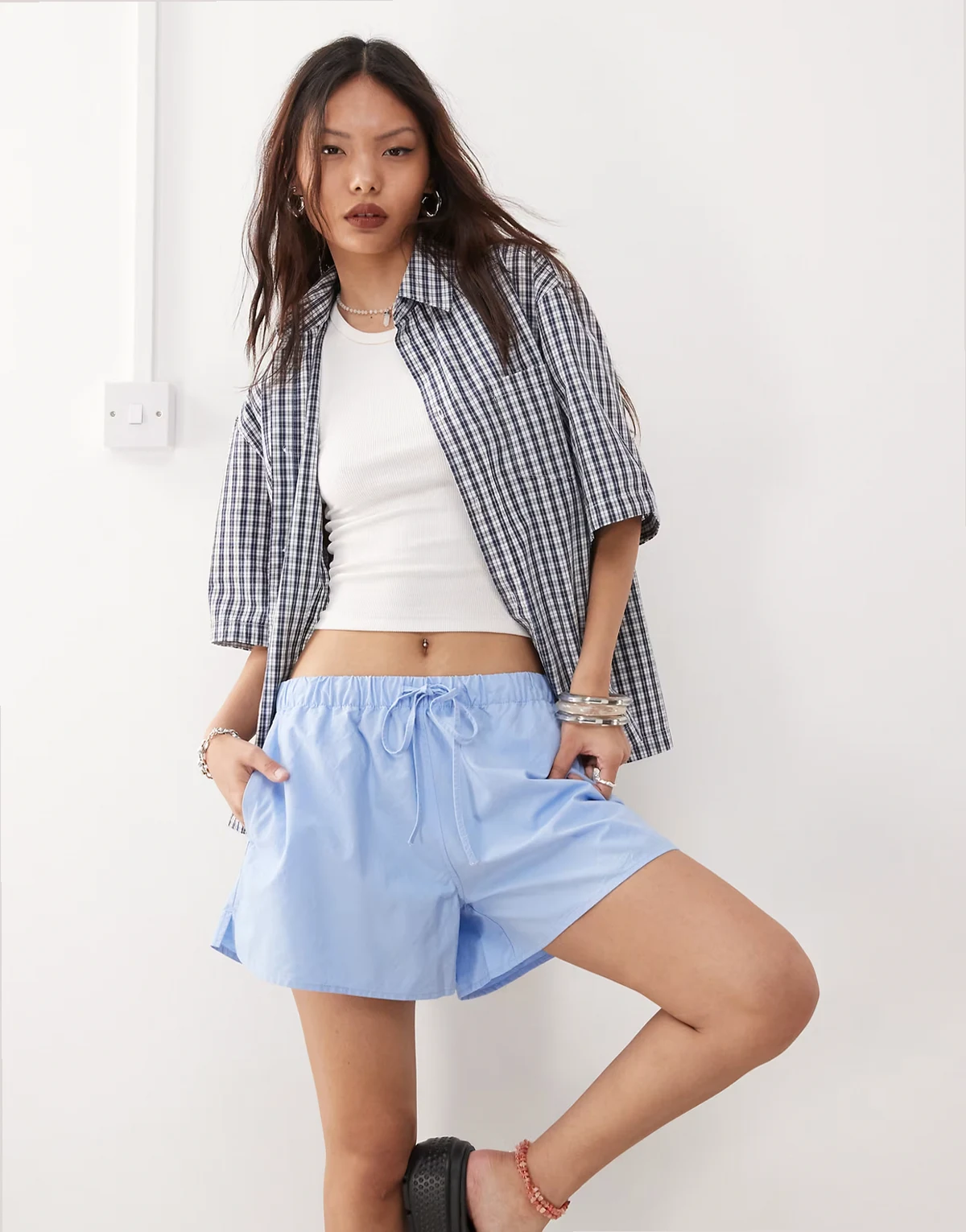 – Shorts in Blau mit elastischem Bund