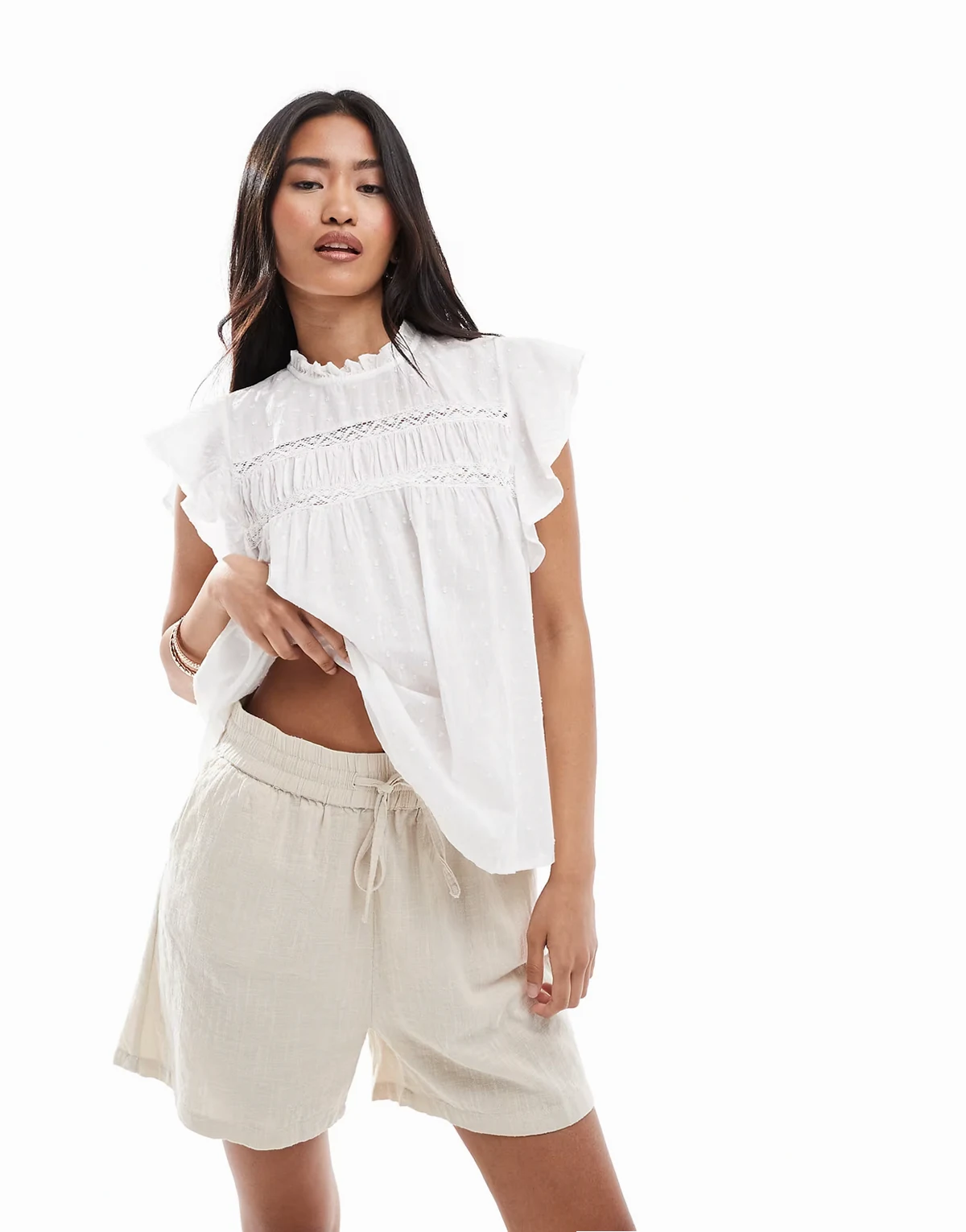 – Strukturierte Shorts in Steinbeige mit gebundener Vorderseite, Kombiteil