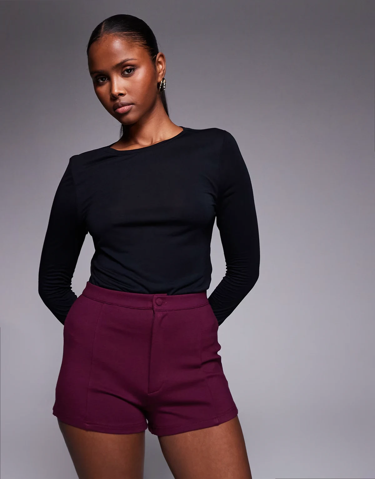 – Shorts in Hot-Pants-Optik in Burgunderrot aus Ponte mit Nahtdetail