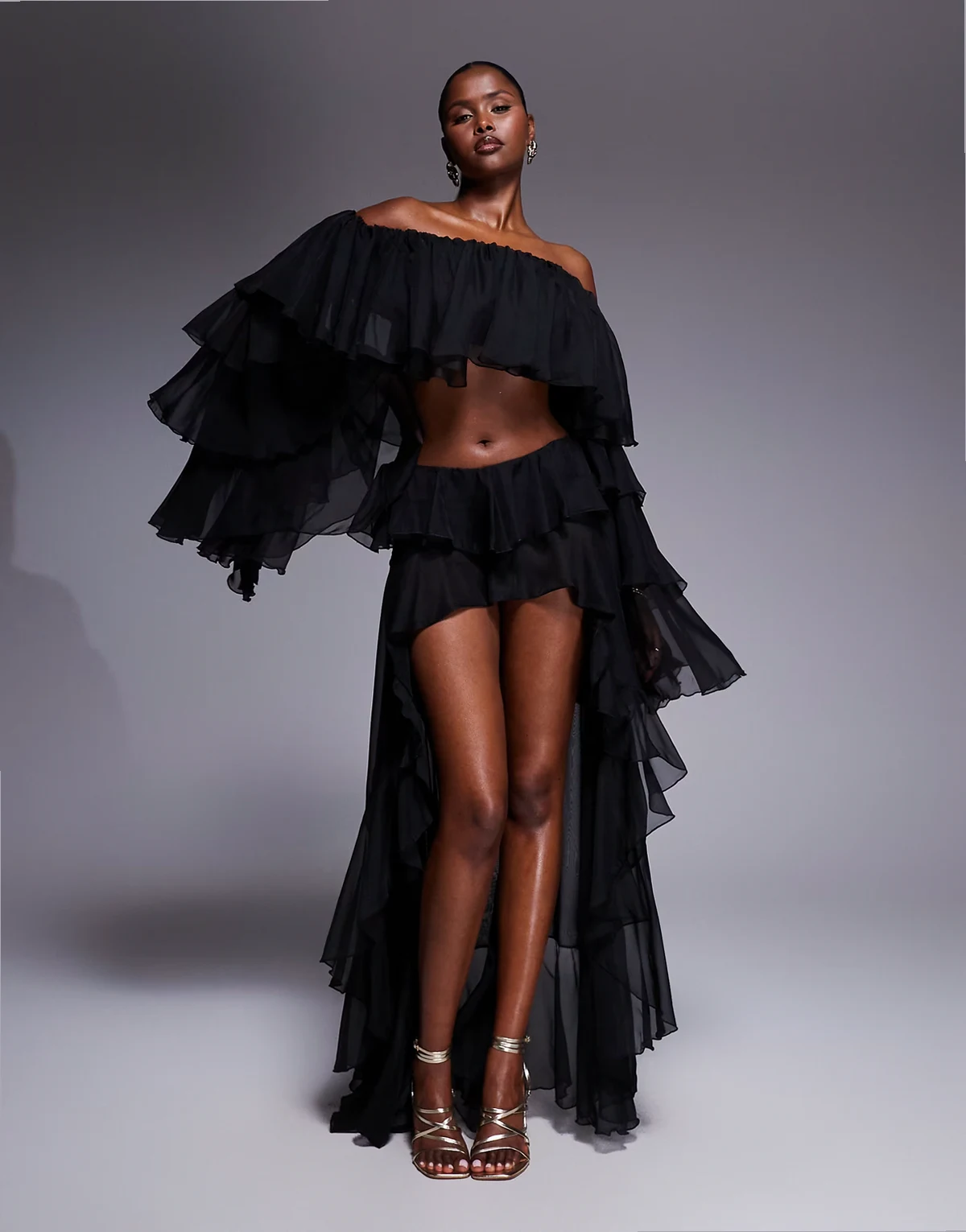 Rebecca ruffle shorts in black - part of a set