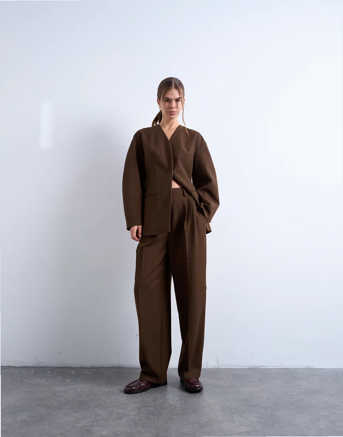double pleated suit pants in brown - part of a set