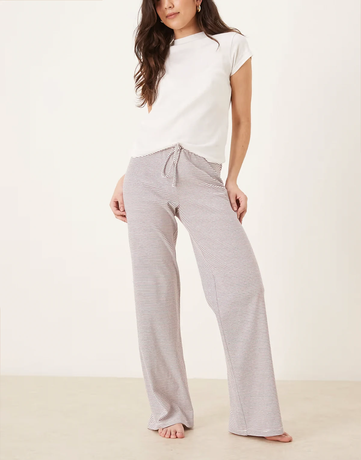 – Loungewear – Gestreifte Hose in Rot und Weiß