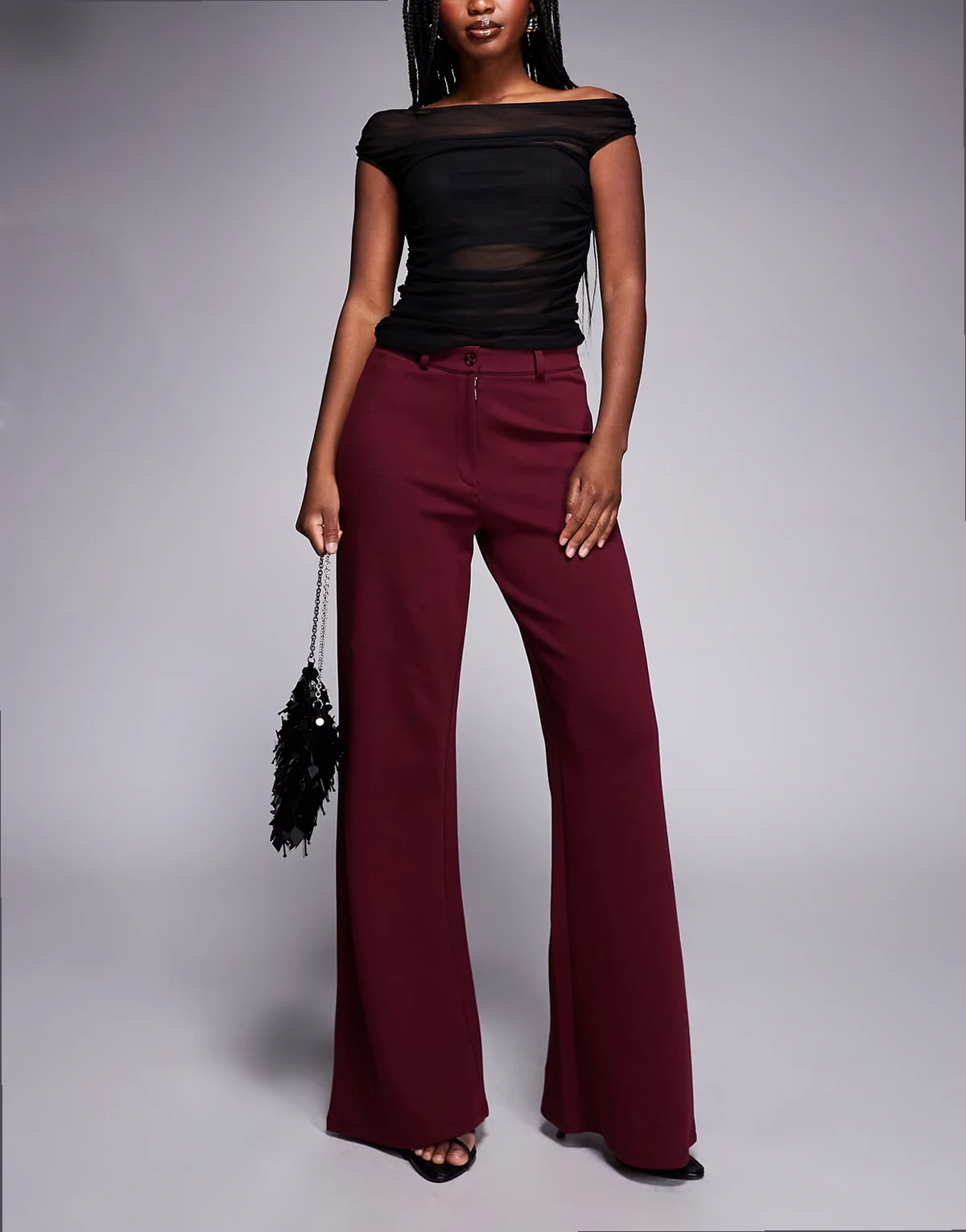 – Elegante Jerseyhose in Beerenrot mit weitem Bein