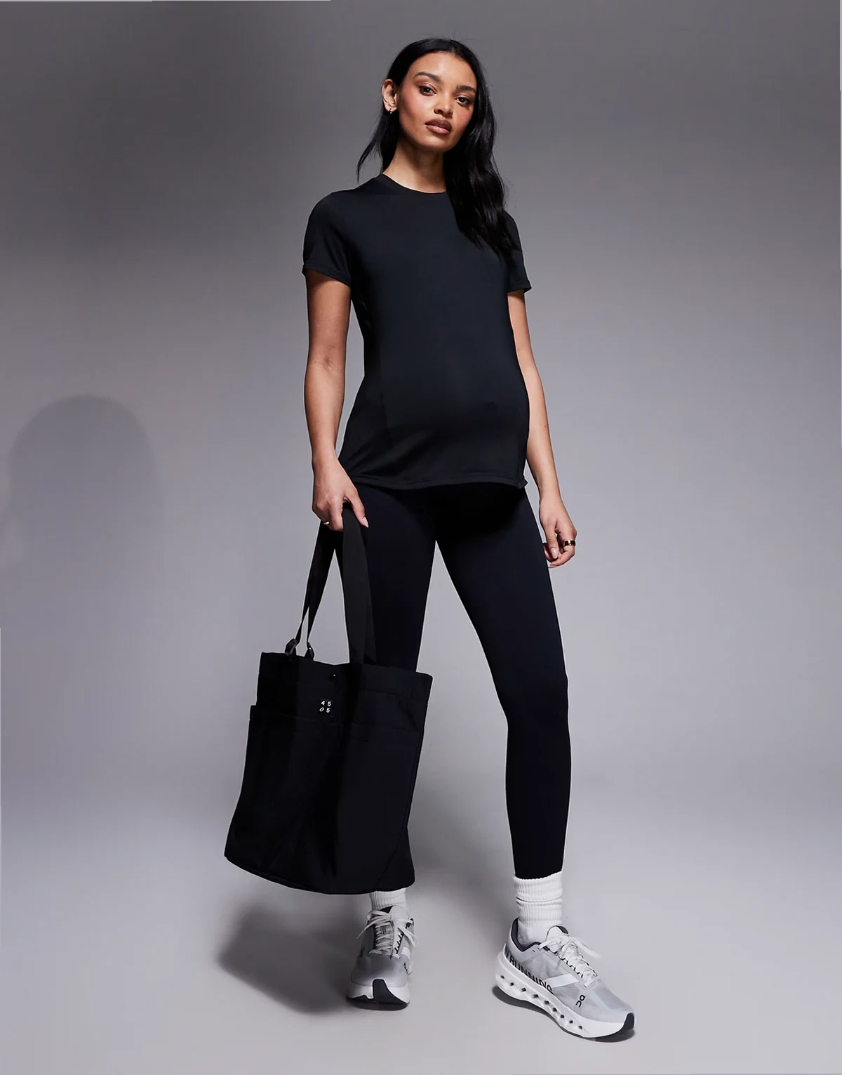 Maternity seamless rib knit high waist gym leggings in black