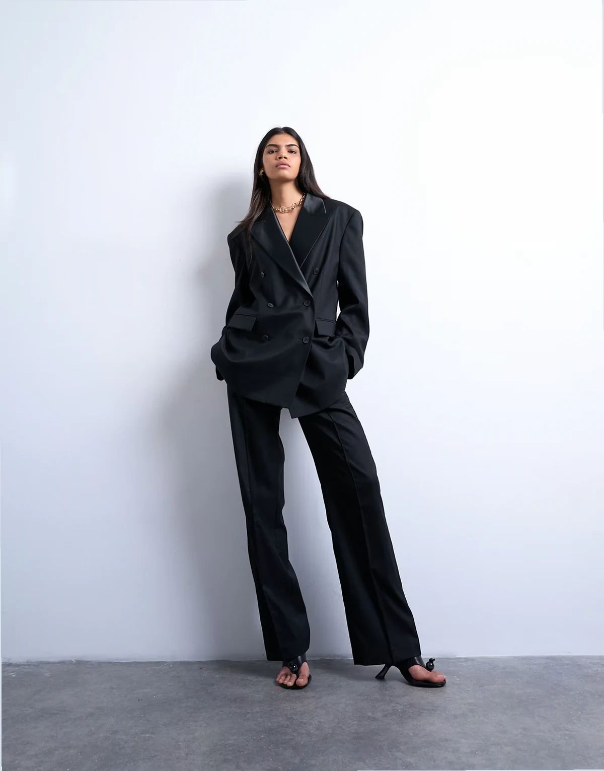 slim straight leg mid rise suit pants in black - part of a set