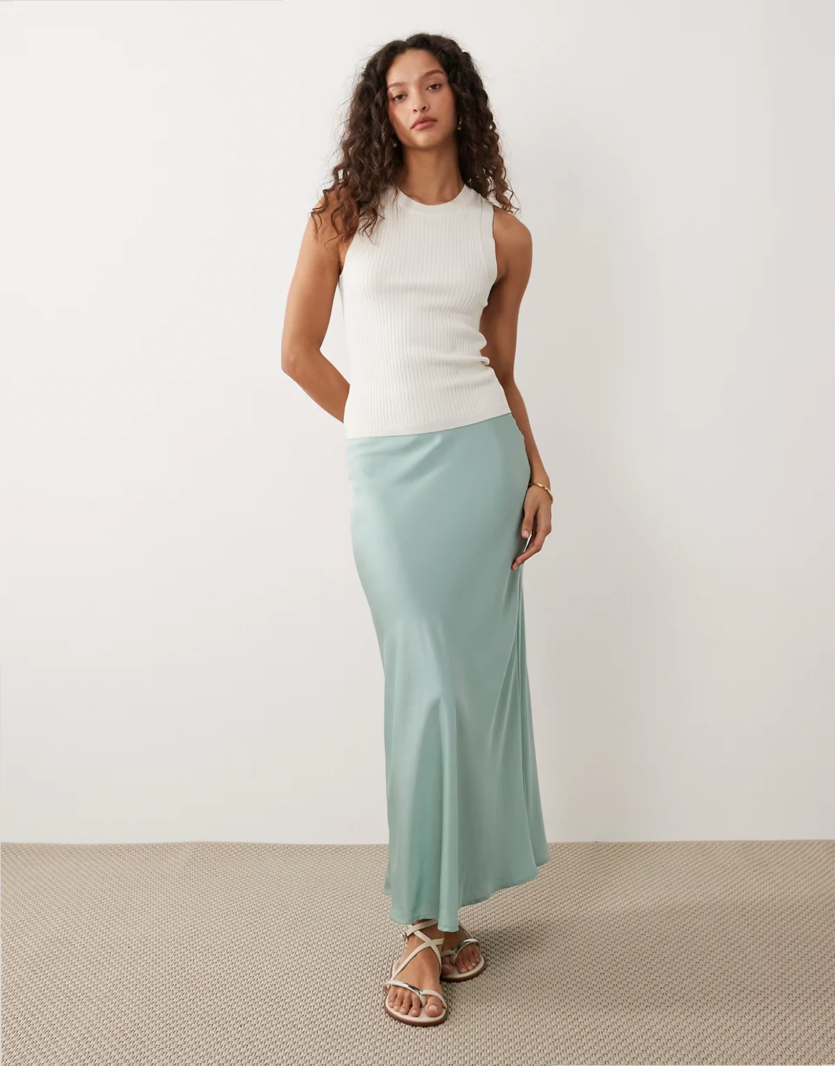 – Maxirock aus Satin in Petrol-Blau