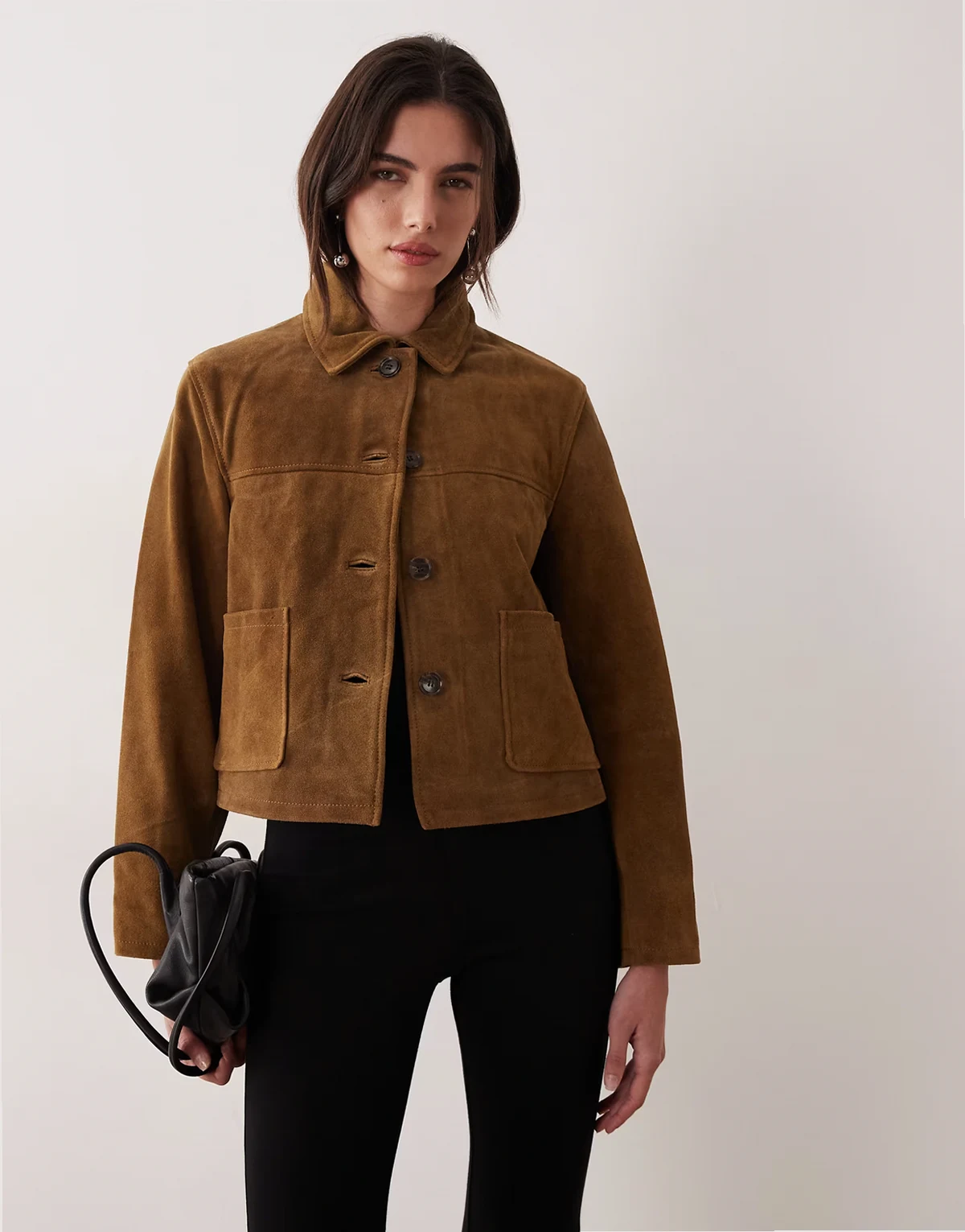 – Kurze Jacke aus 100% Wildleder in Braun