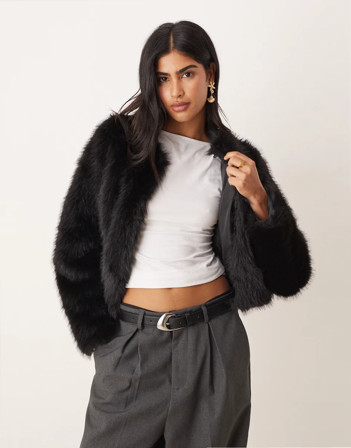 faux fur collarless jacket in black