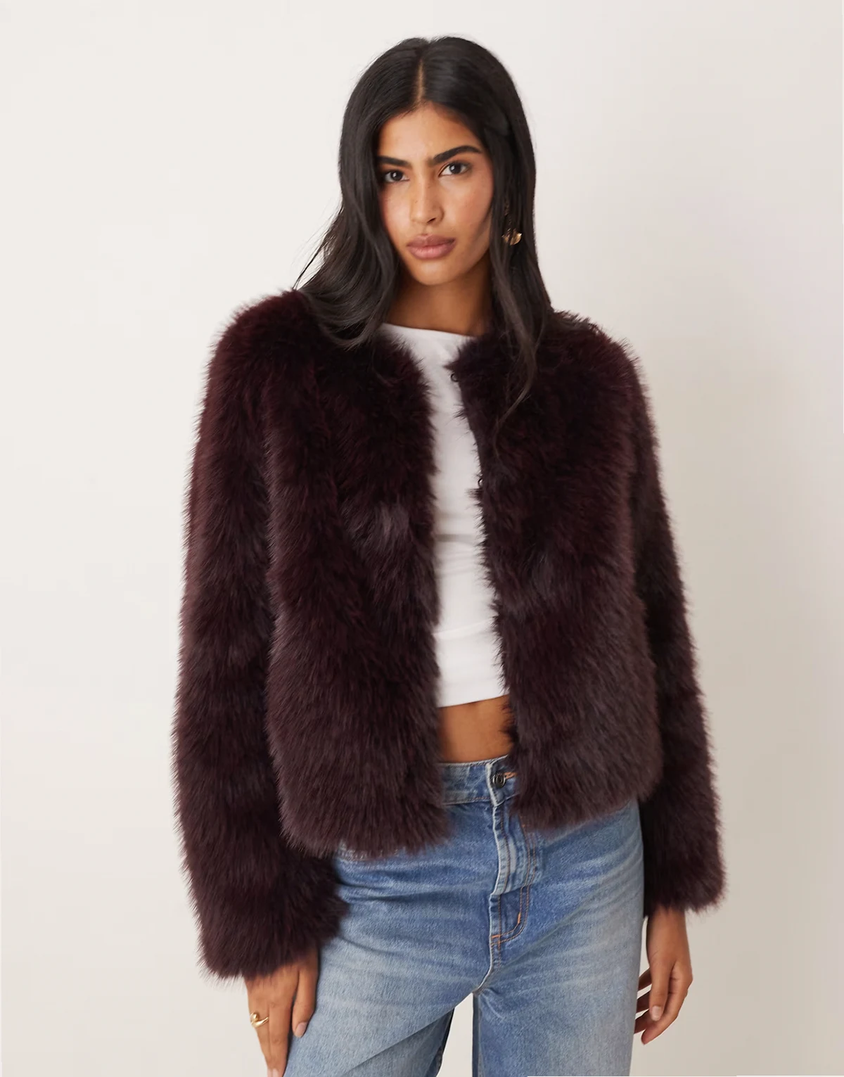faux fur collarless jacket in fig