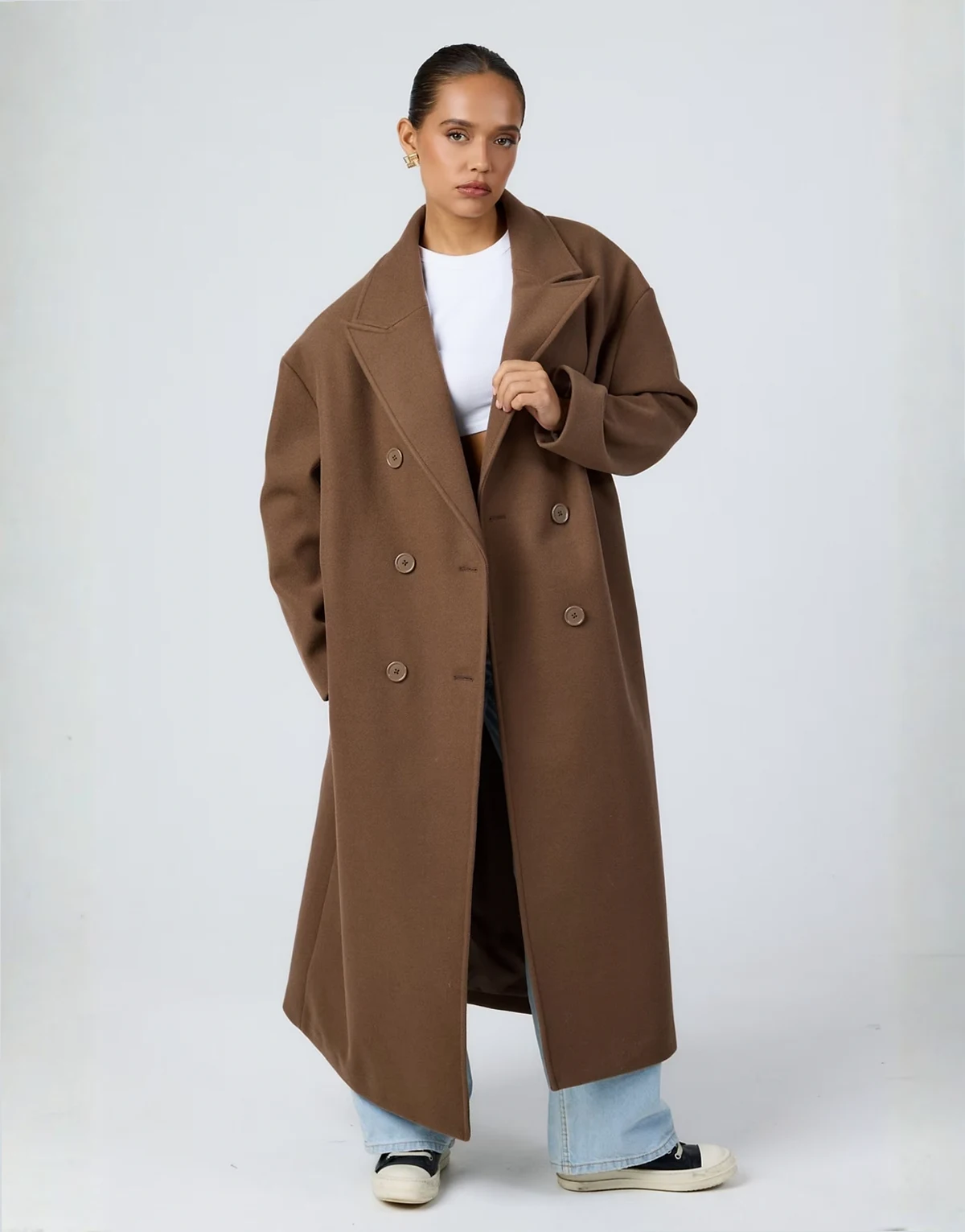 – Eleganter, zweireihiger Maxi-Mantel in brauner Wolloptik mit Longline-Schnitt
