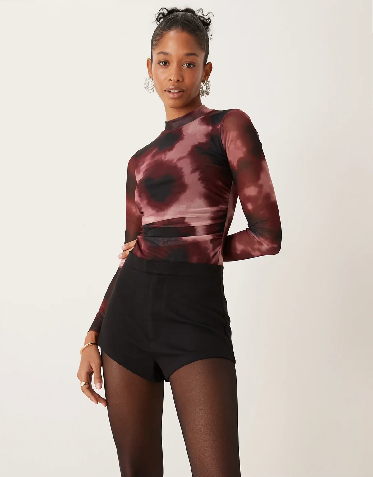 – Hochwertige elegante Hotpants-Shorts aus Ponté-Stoff in Schwarz