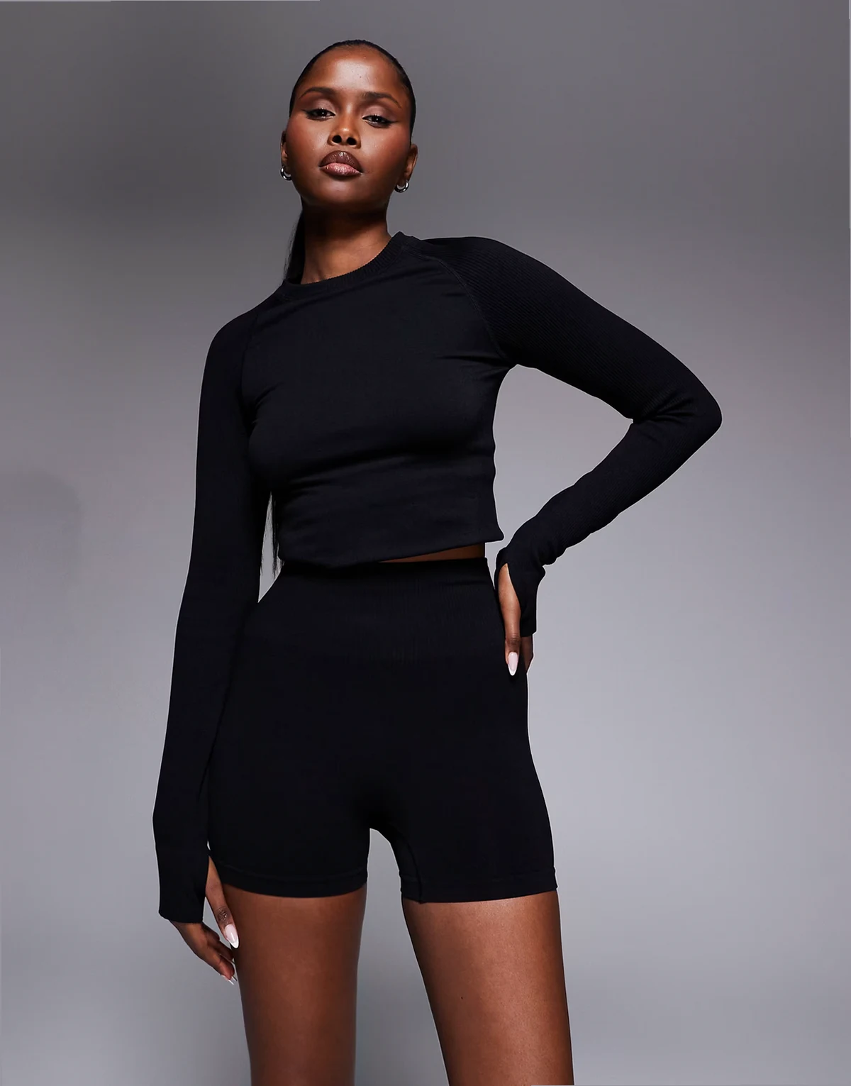 sculpting seamless high waist booty short in black