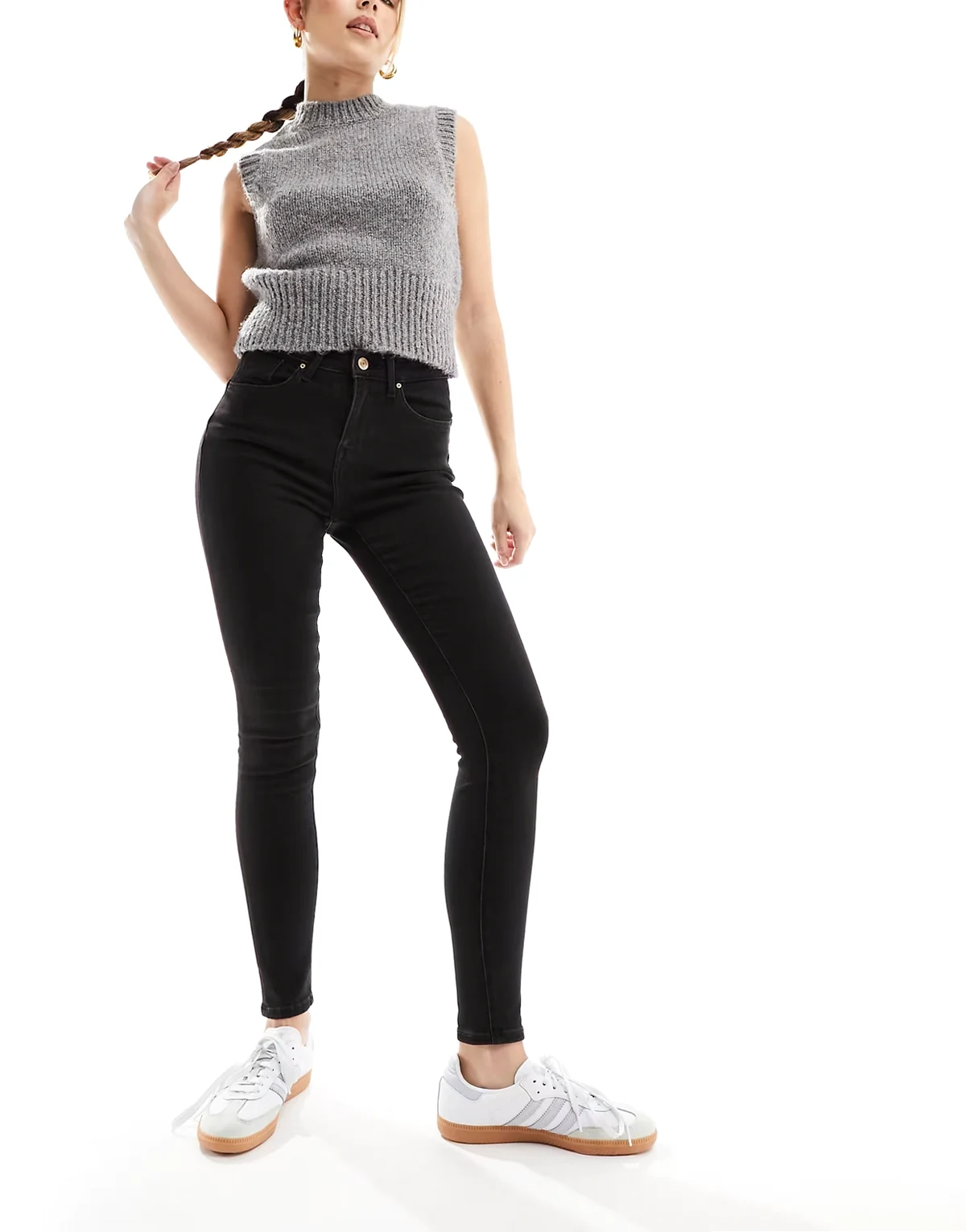 – Skinny-Jeans in Schwarz mit Push-up-Effekt