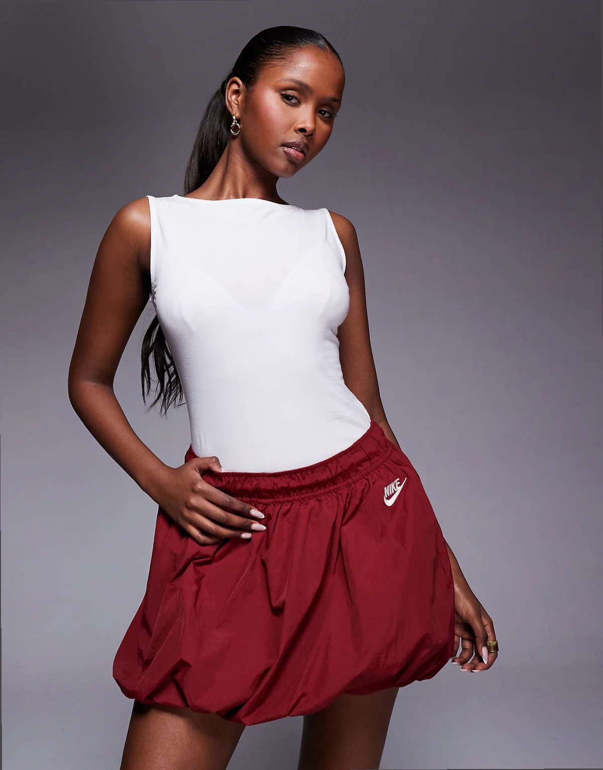 bubble skirt in burgundy