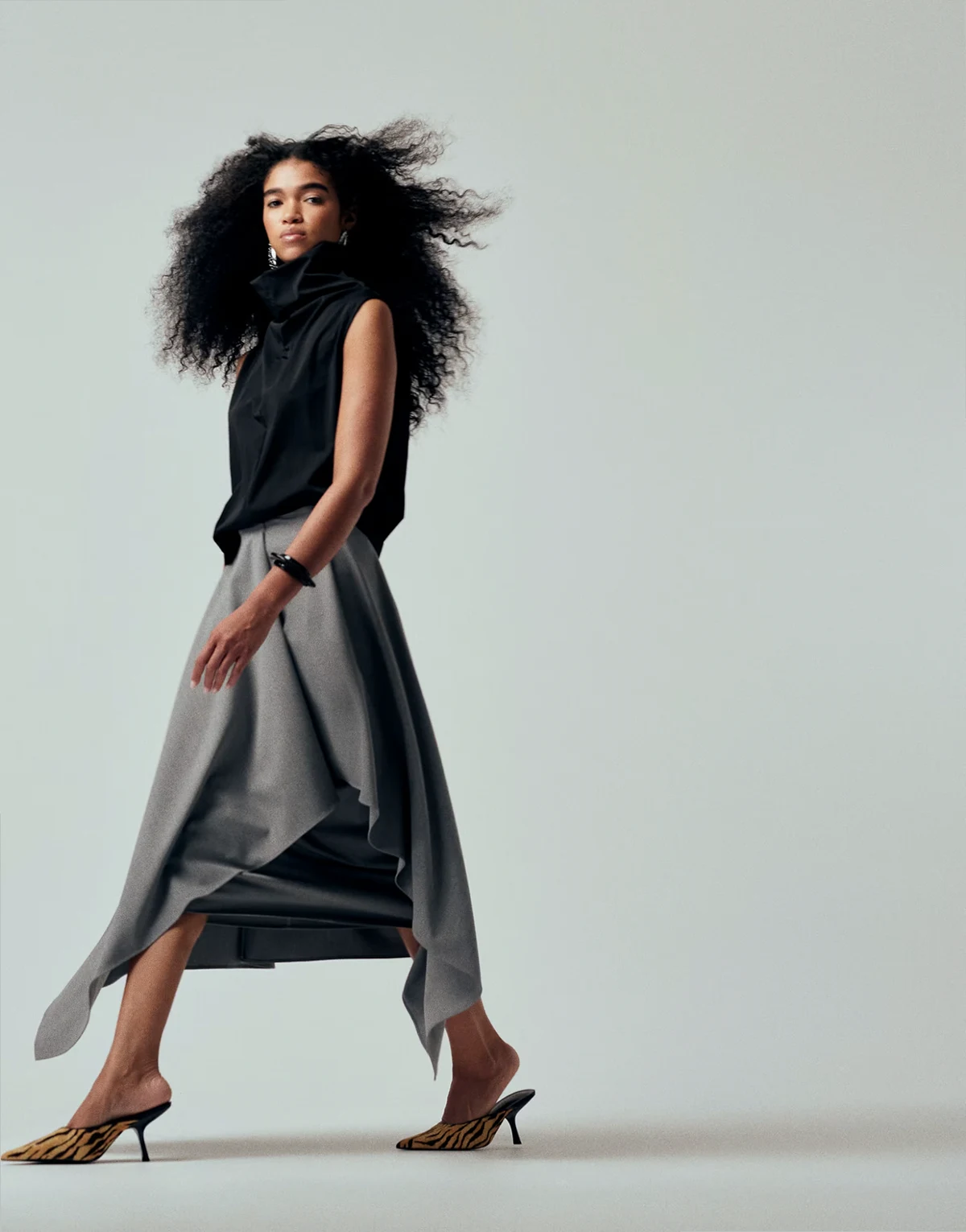 – Eleganter Maxirock in meliertem Grau mit Zipfelsaum