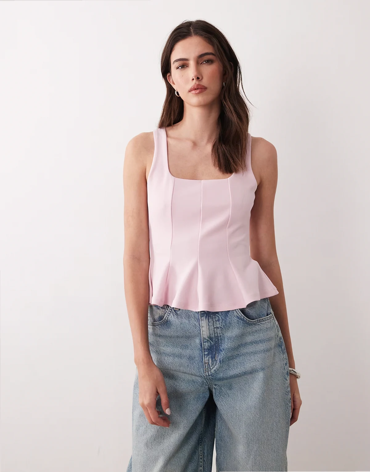 – Schößchenoberteil in Hellrosa mit eckigem Ausschnitt