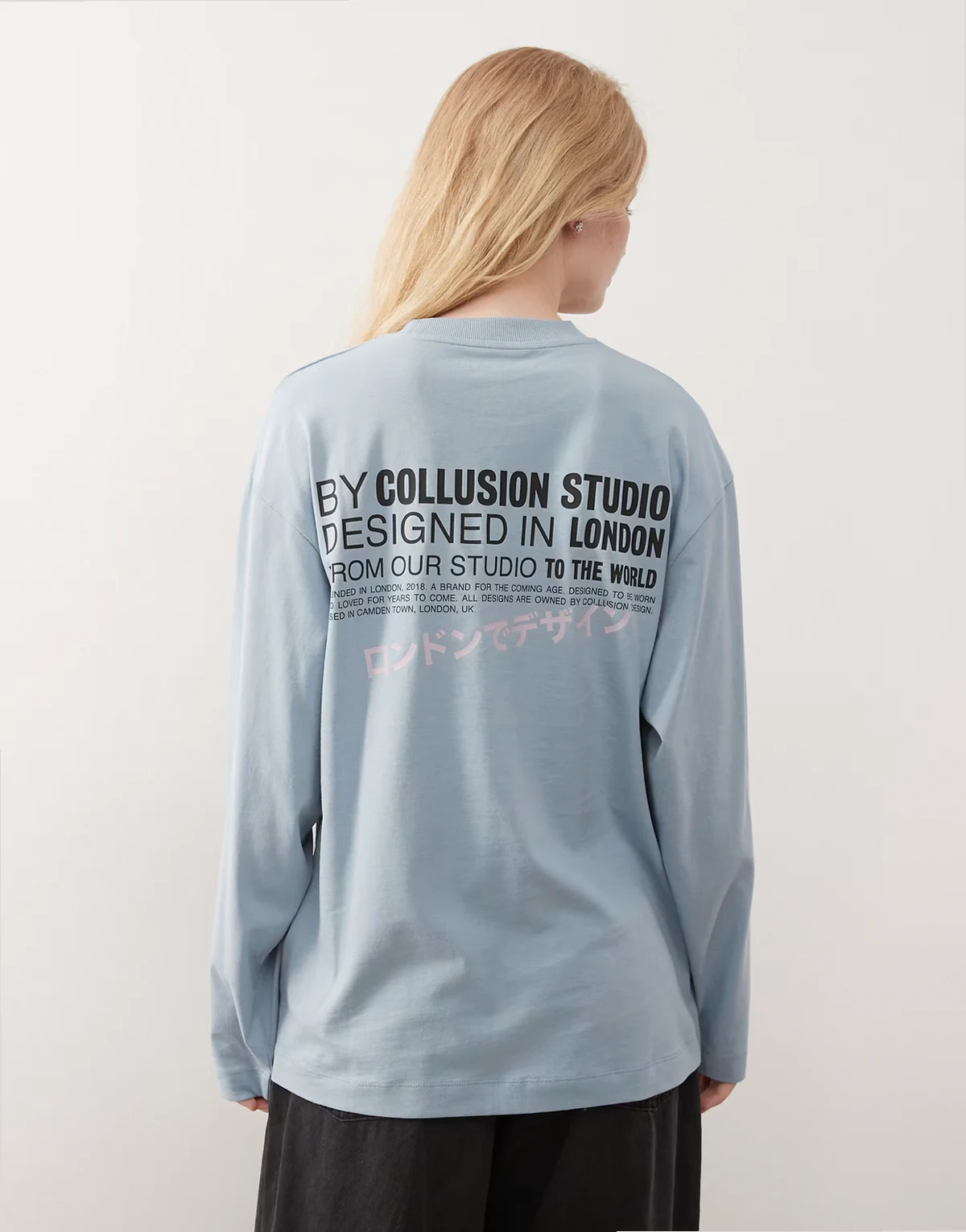 – Langärmliges T-Shirt in Lila mit Grafik
