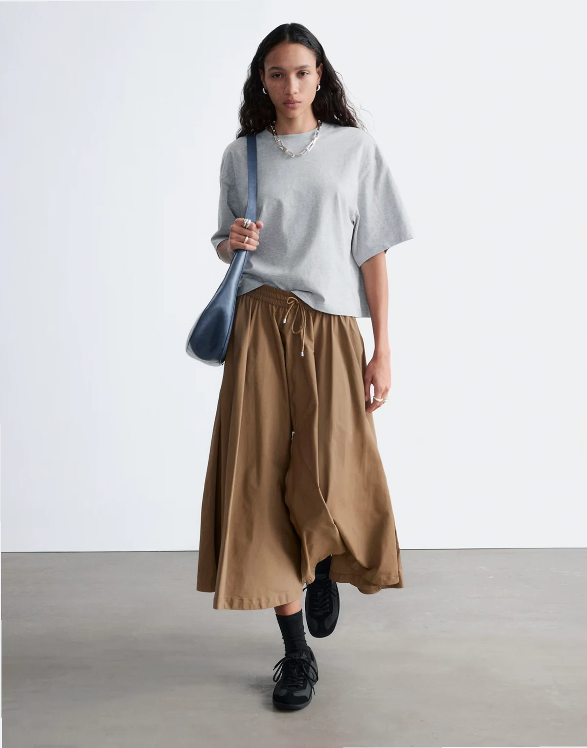 – Kastiges T-Shirt in Grau meliert
