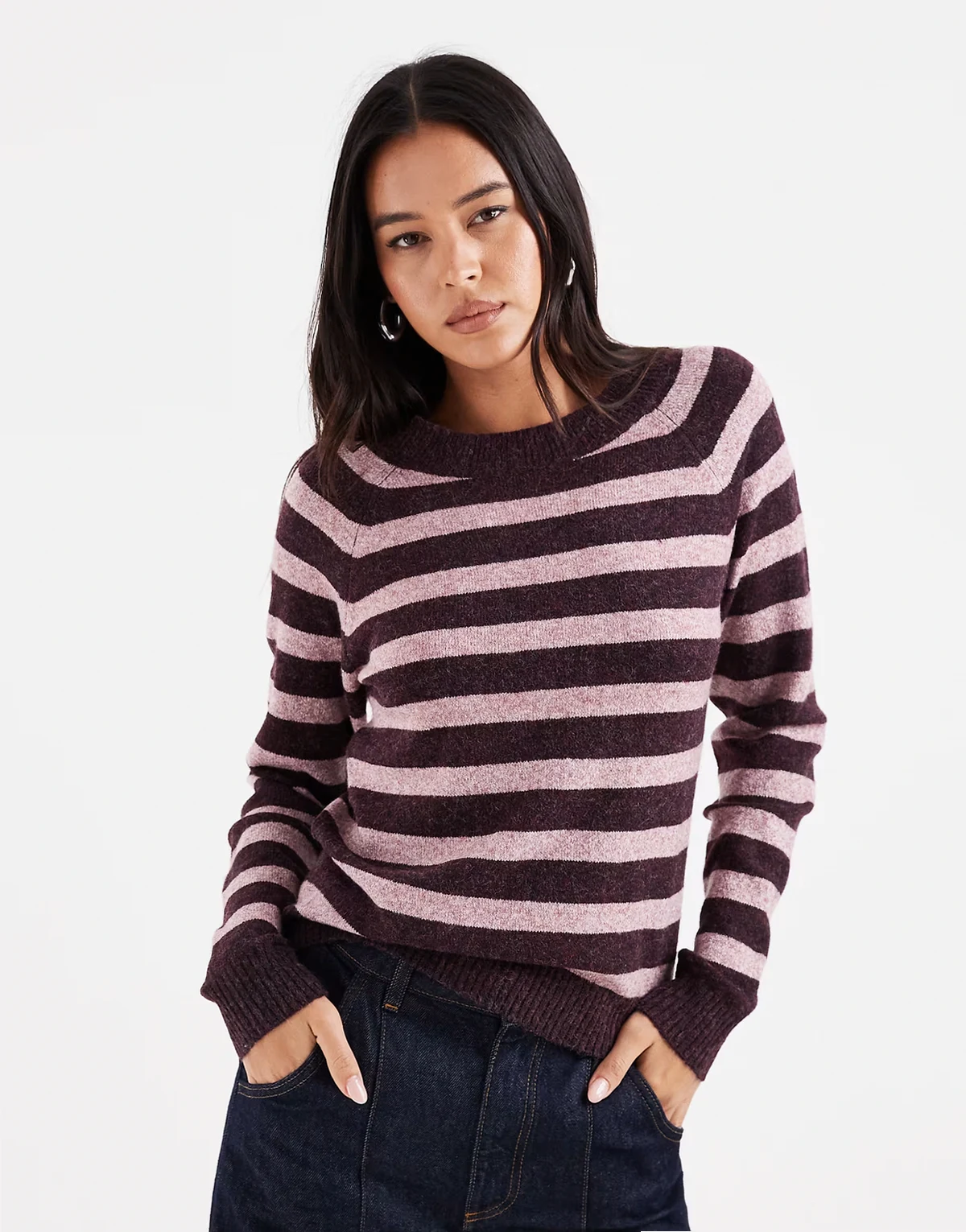 – Strickpullover mit Rundhalsausschnitt und Streifen in Burgunderrot und Rosa meliert