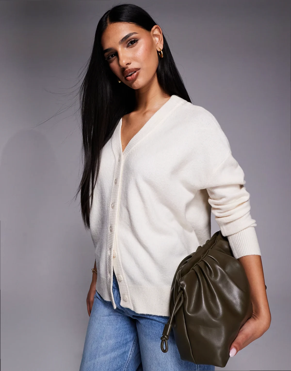 v neck and back detailed cardigan in cream