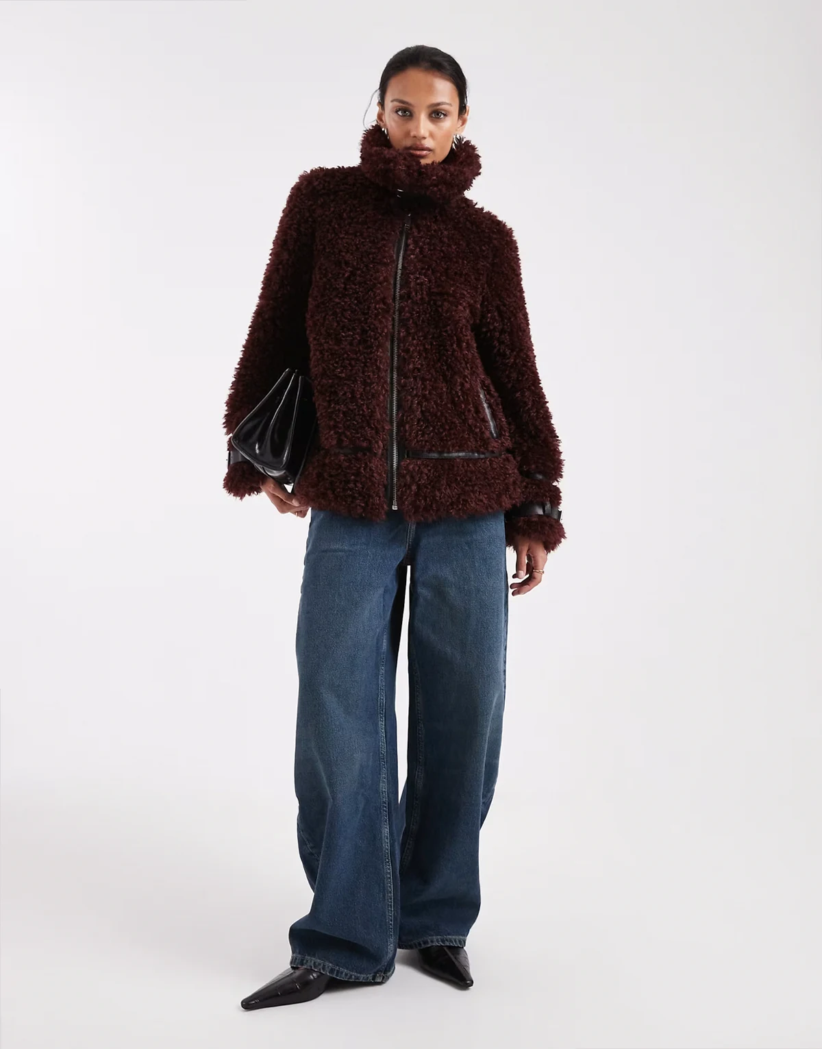 – Oversize-Pilotenjacke aus Teddyfell in Schokobraun