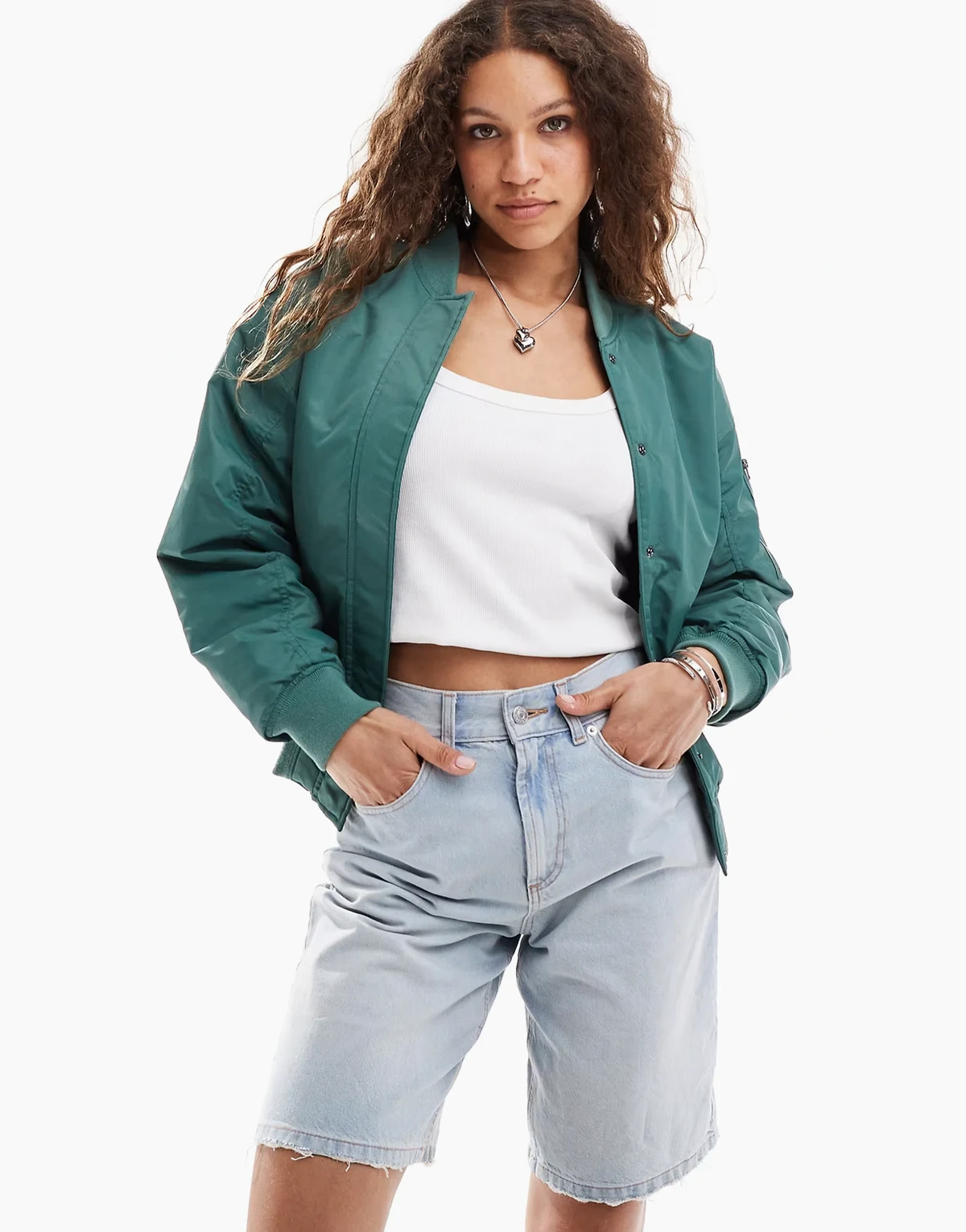 – Bennett – Ciemnozielona kurtka bomberka