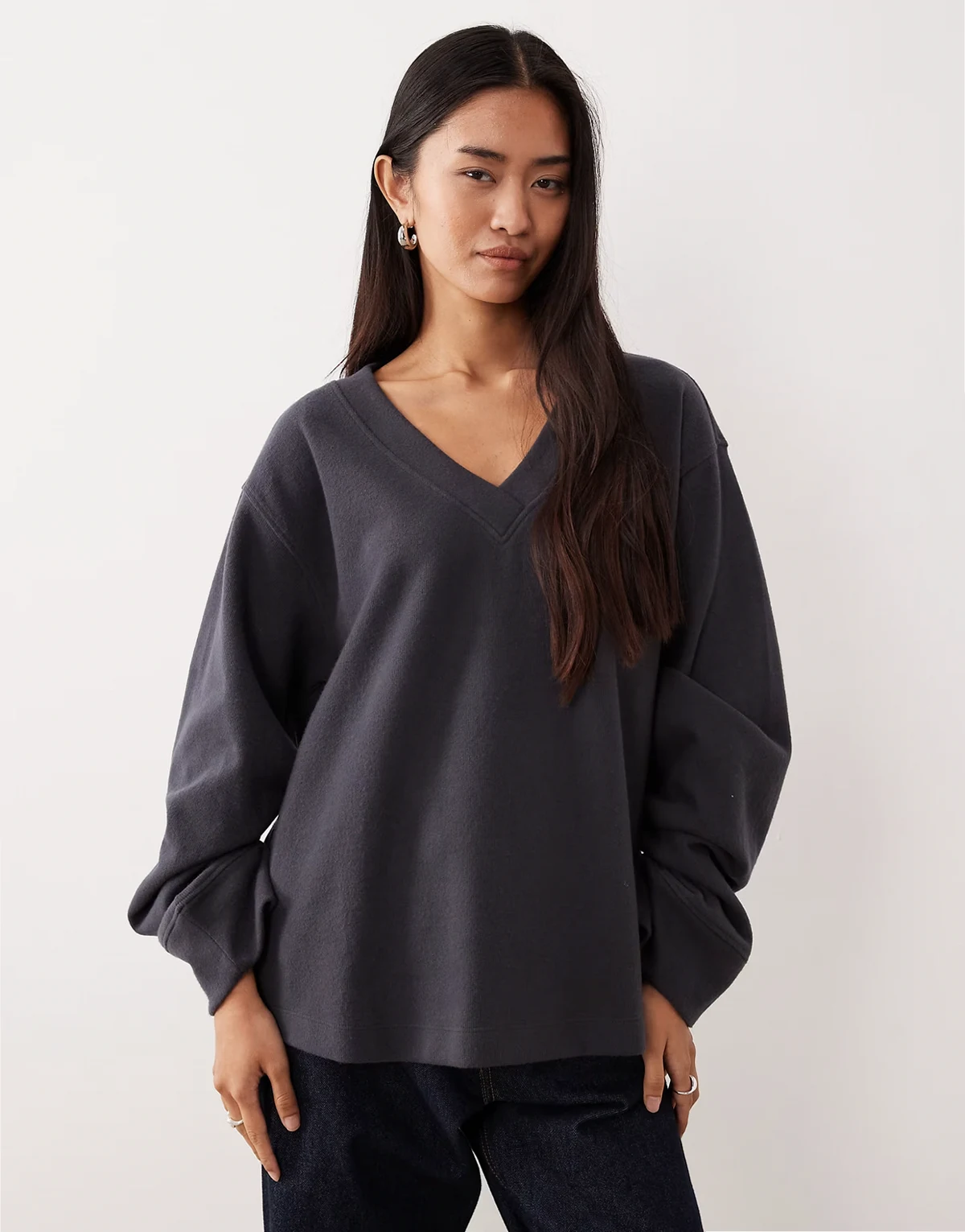 Supersoft ruched sleeve v neck sweater in gray