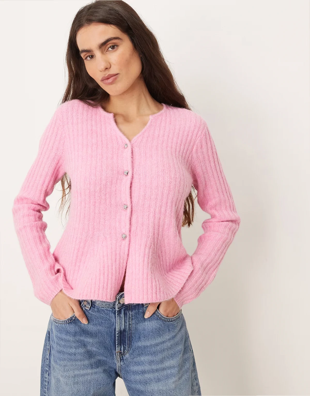 – Strukturierte Strickjacke in Malvenrosa mit Schößchensaum