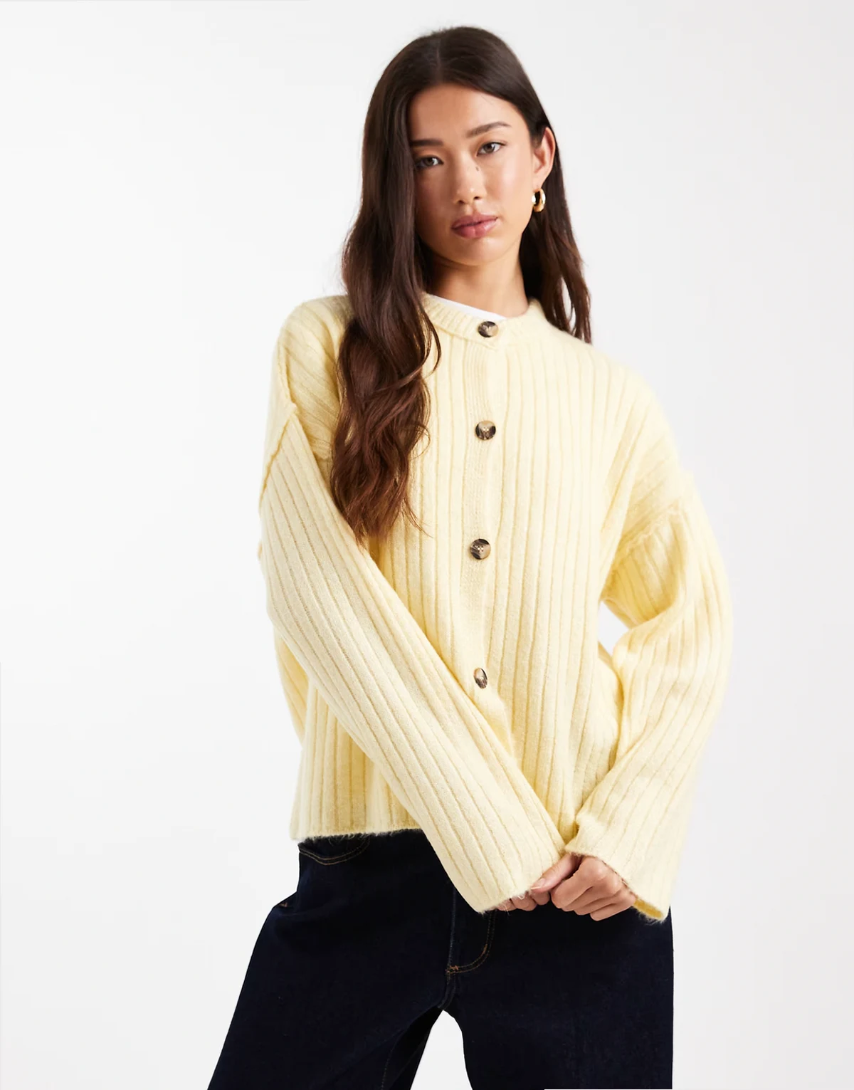– Gerippte Oversize-Strickjacke in Buttermilchbeige