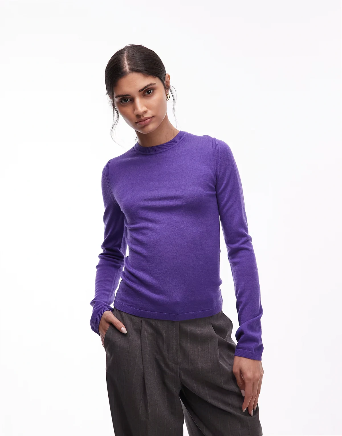 – Slim-Fit-Pullover aus reiner Merinowolle in Lila
