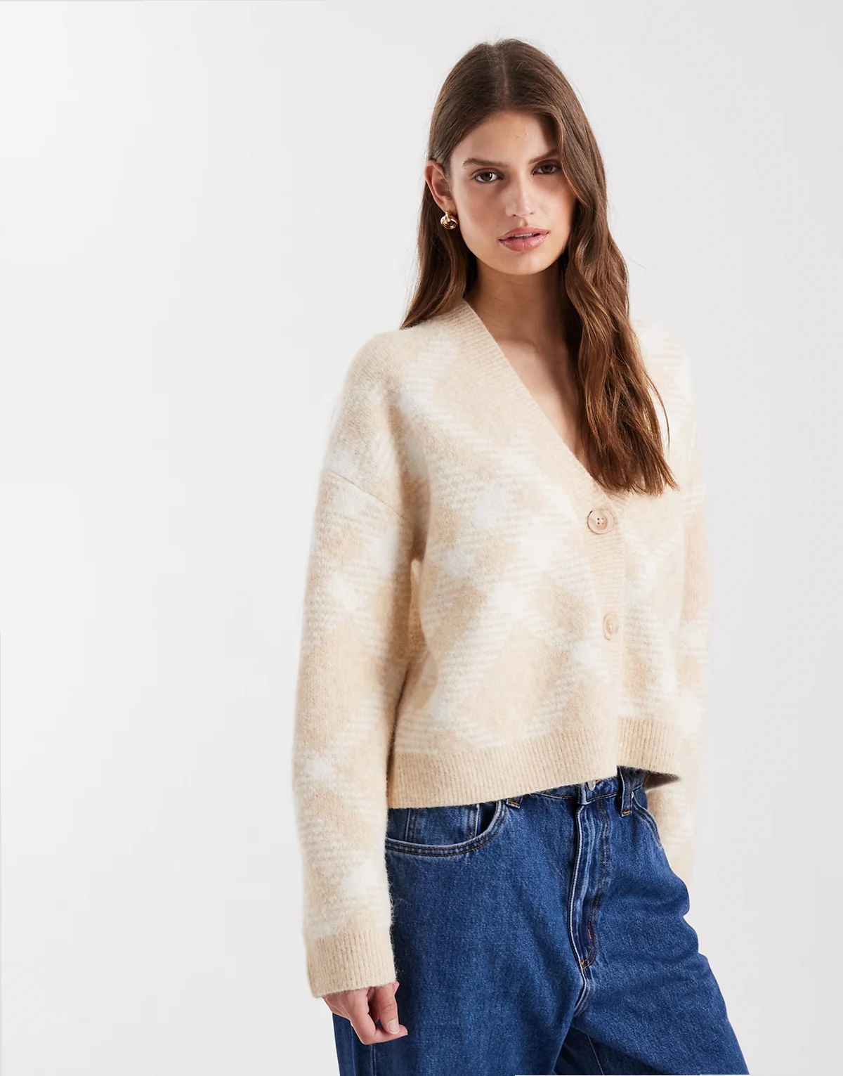 – Oversize-Strickjacke in Buttermilchbeige kariert