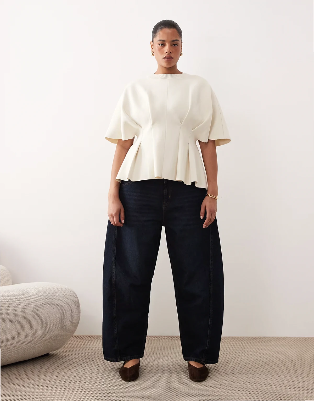Curve Franklyn seam detail barrel jeans in indigo