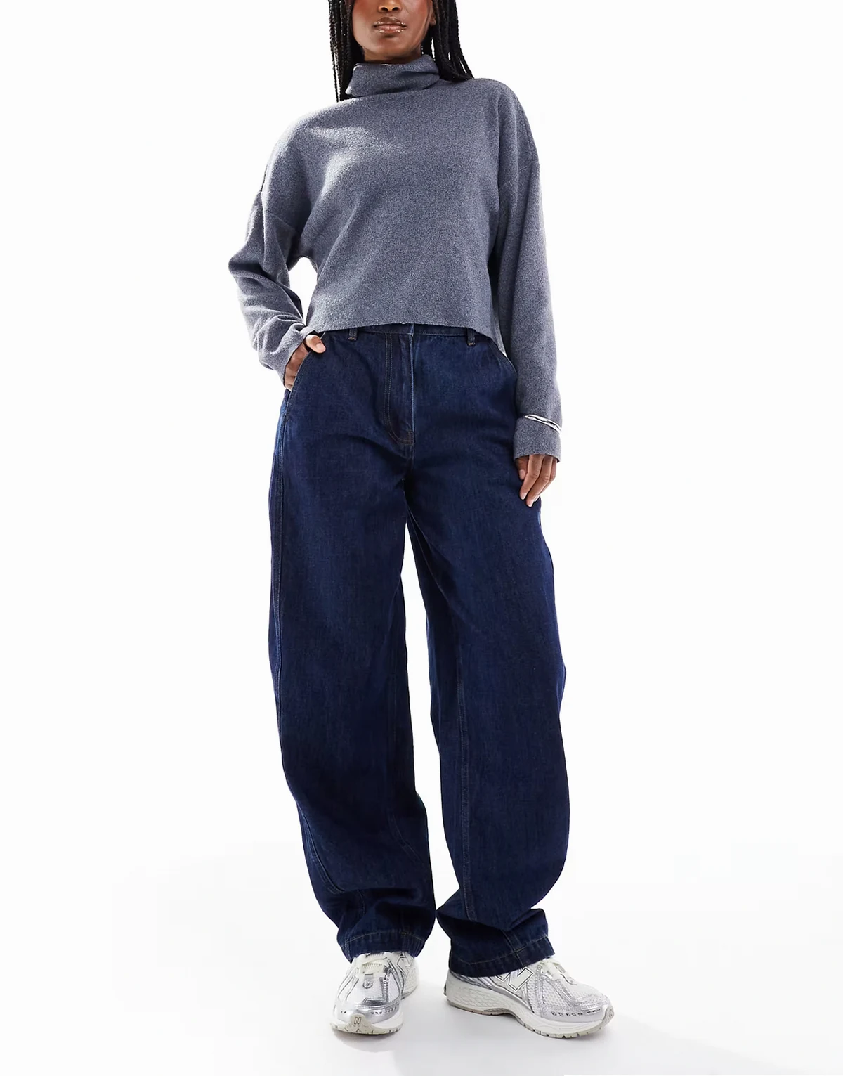 – Jeans mit weitem, abgerundetem Bein und Nahtdetail